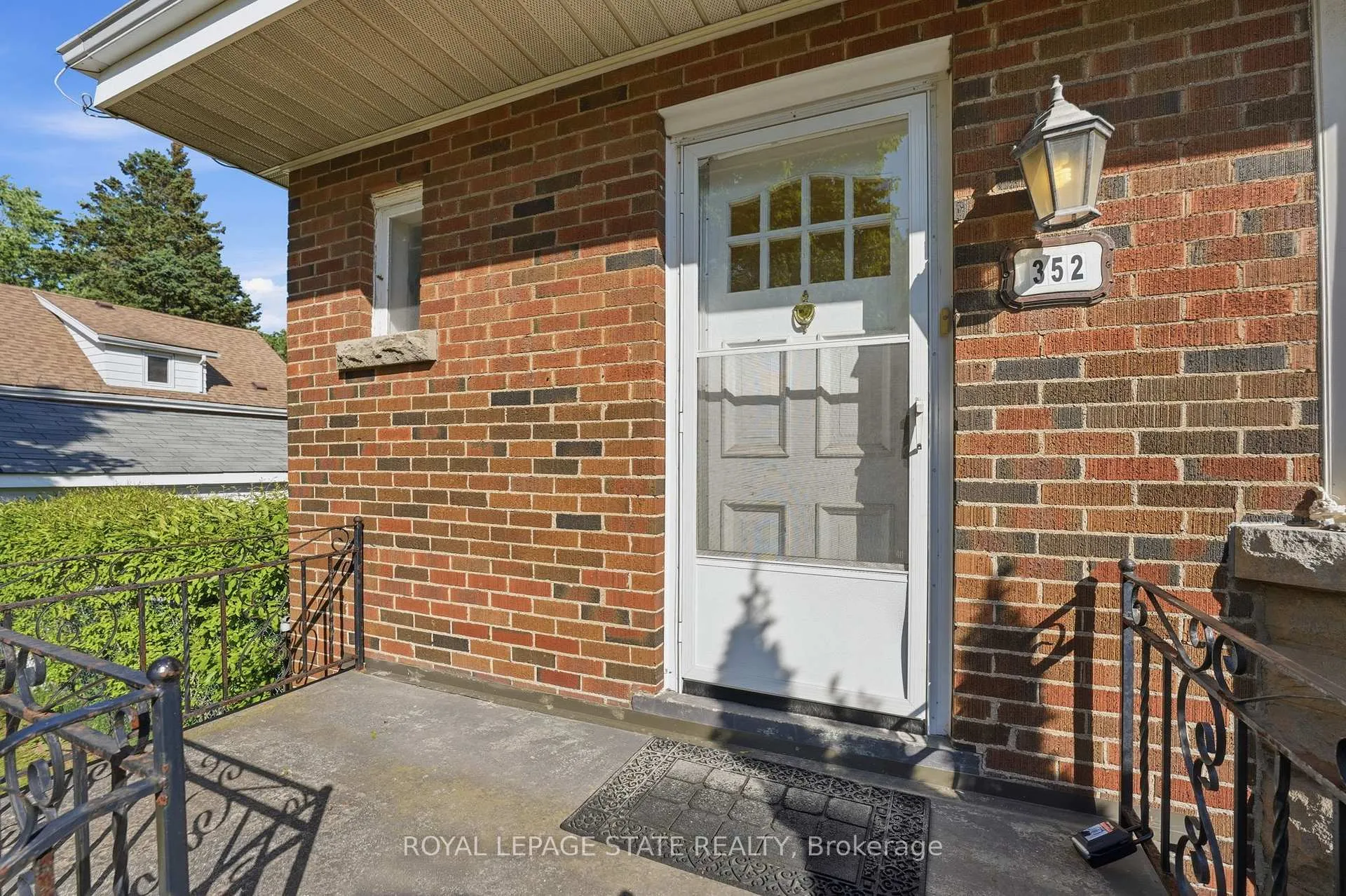 Photo 8 of 352 Parkside Drive, Hamilton, Waterdown — HOMEH