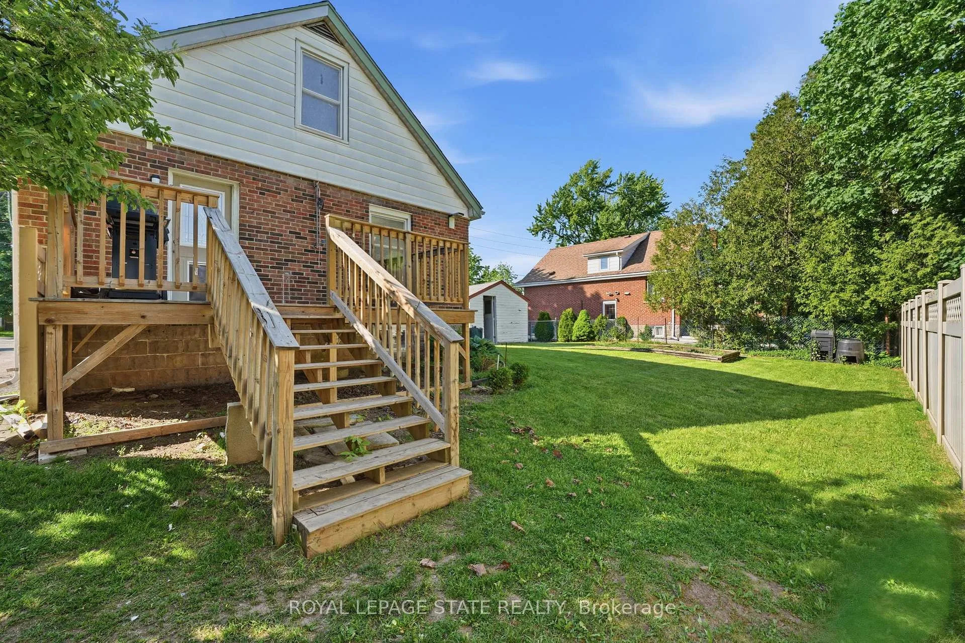 Photo 42 of 352 Parkside Drive, Hamilton, Waterdown — HOMEH