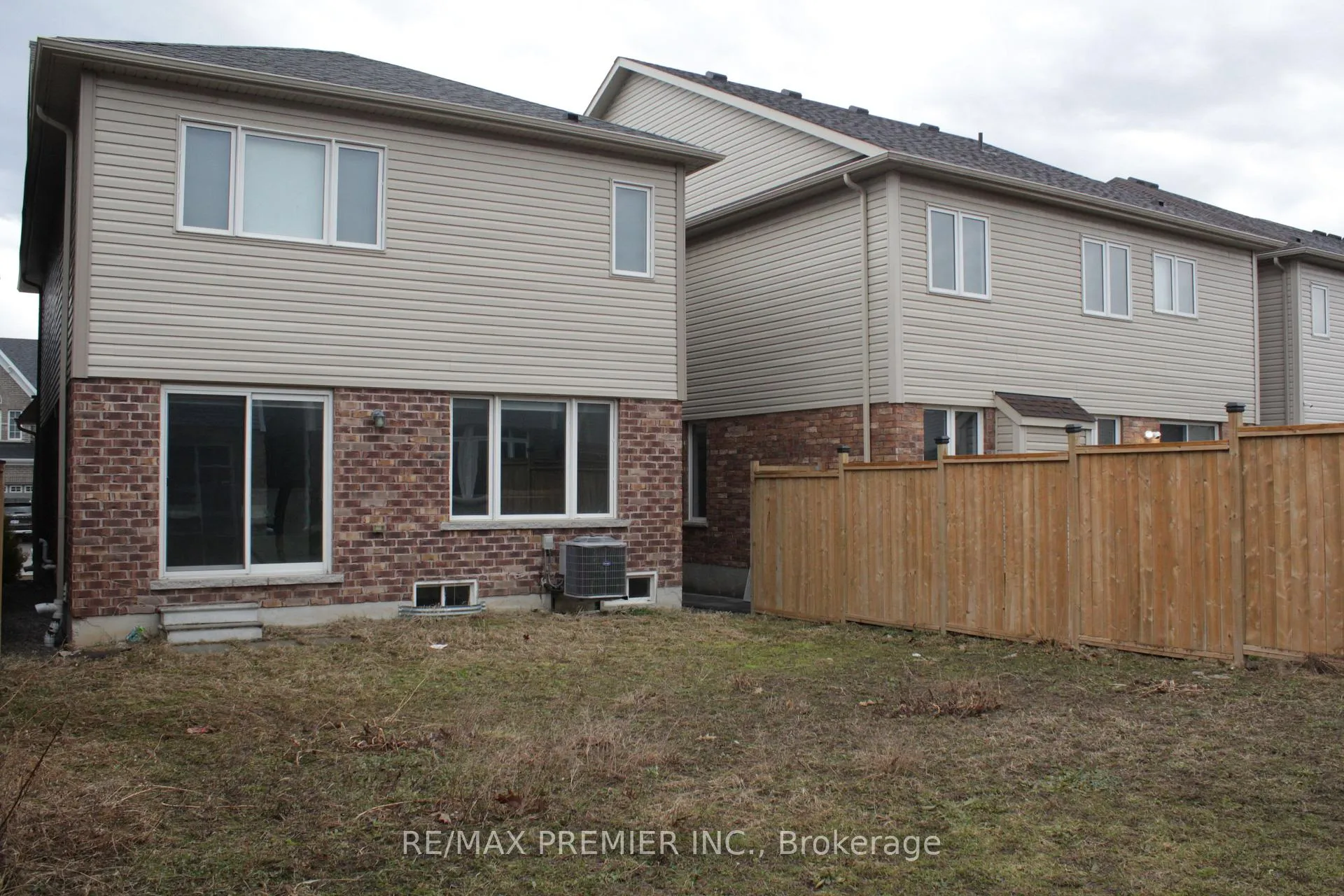 Photo 34 of 51 Mullholland Avenue, Cambridge — HOMEH