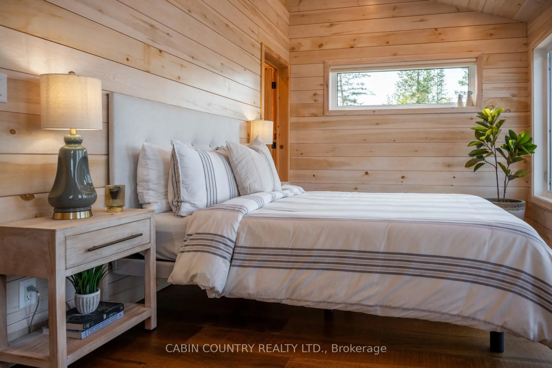 Photo 15 of 15 Queer, Kenora Remote Area, Lake of the Woods North — HOMEH