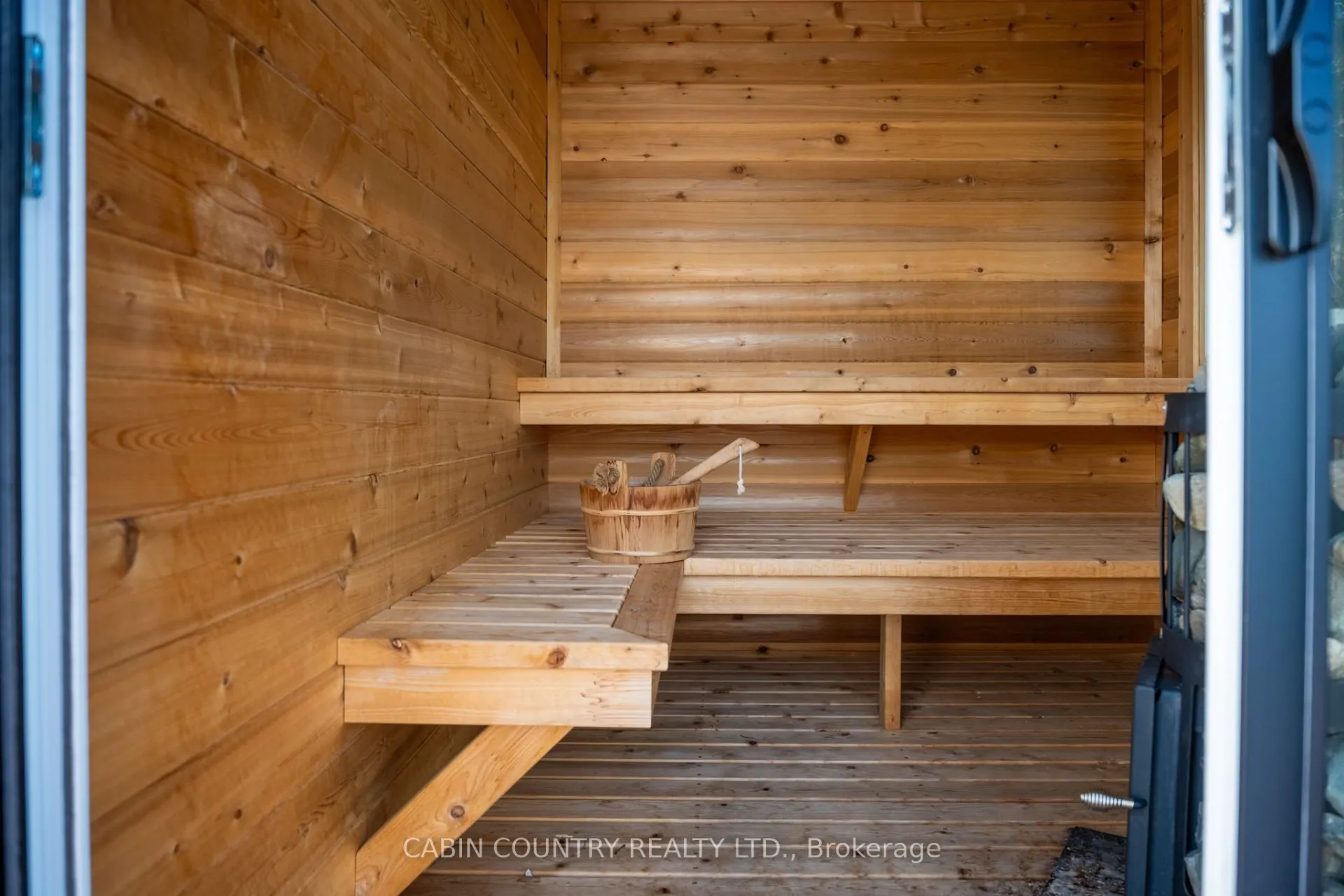Photo 34 of 15 Queer, Kenora Remote Area, Lake of the Woods North — HOMEH