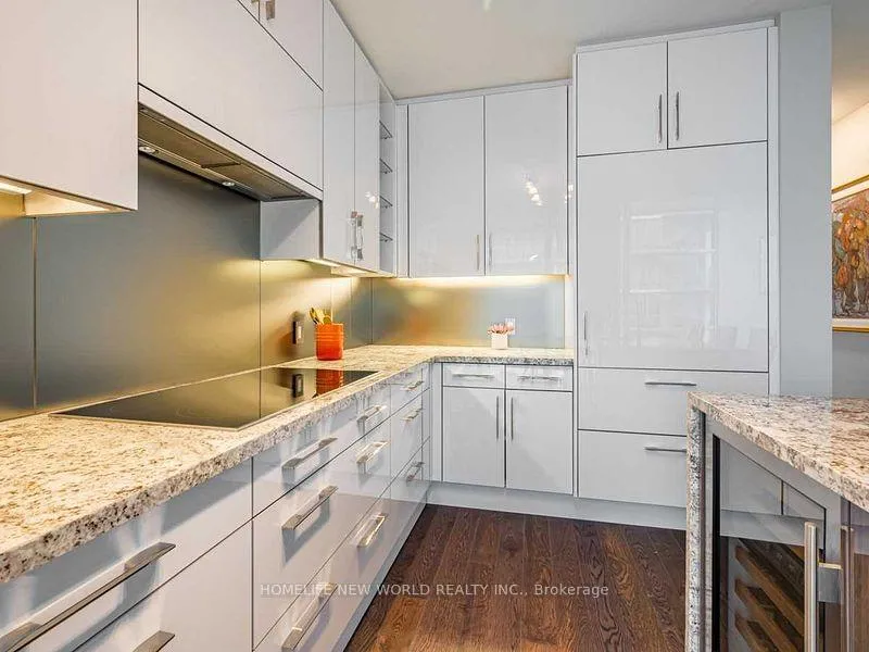 Photo 4 of Unit 406, 29 Queens Quay E, Toronto, Waterfront Communities — HOMEH
