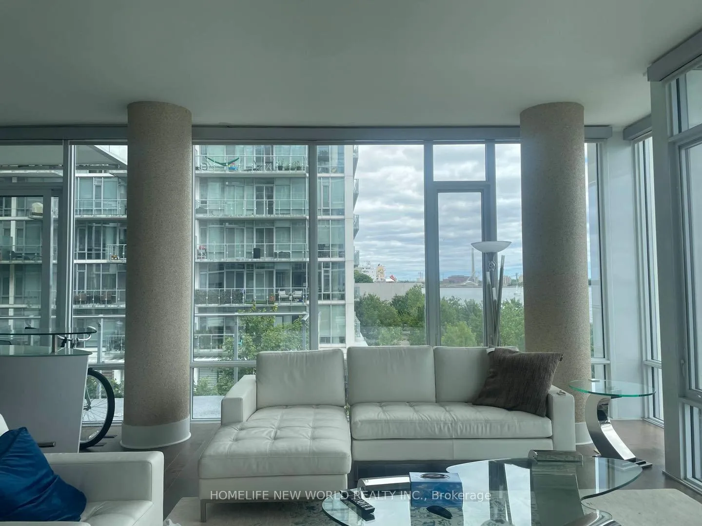 Photo 9 of Unit 406, 29 Queens Quay E, Toronto, Waterfront Communities — HOMEH