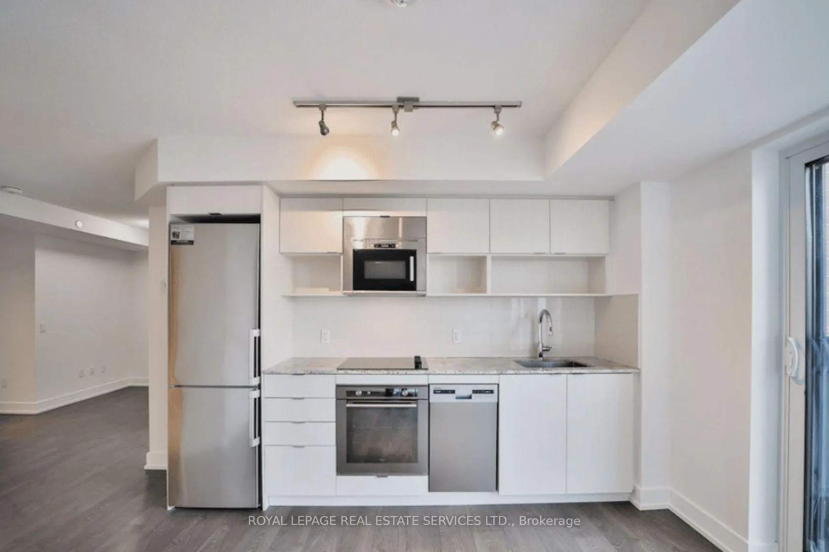 Photo 4 of Unit 803, 7 Mabelle Avenue, Etobicoke, Islington-City Centre West — HOMEH