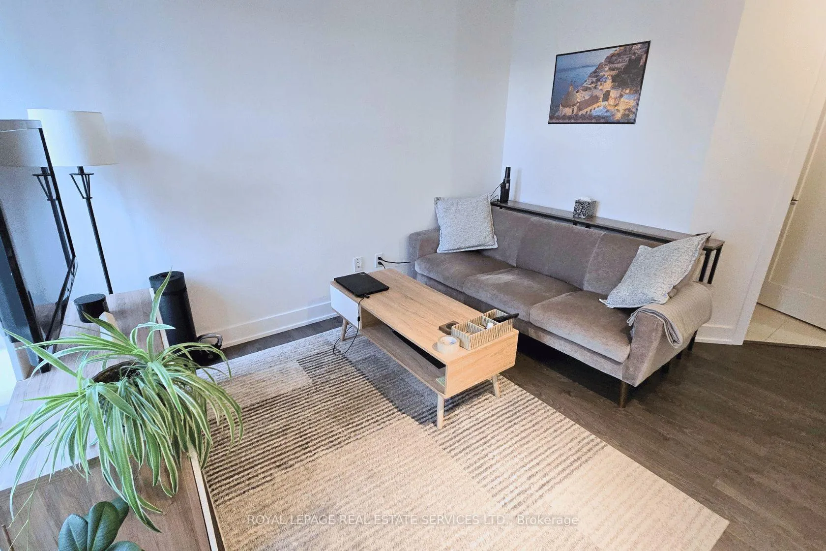 Photo 6 of Unit 803, 7 Mabelle Avenue, Etobicoke, Islington-City Centre West — HOMEH