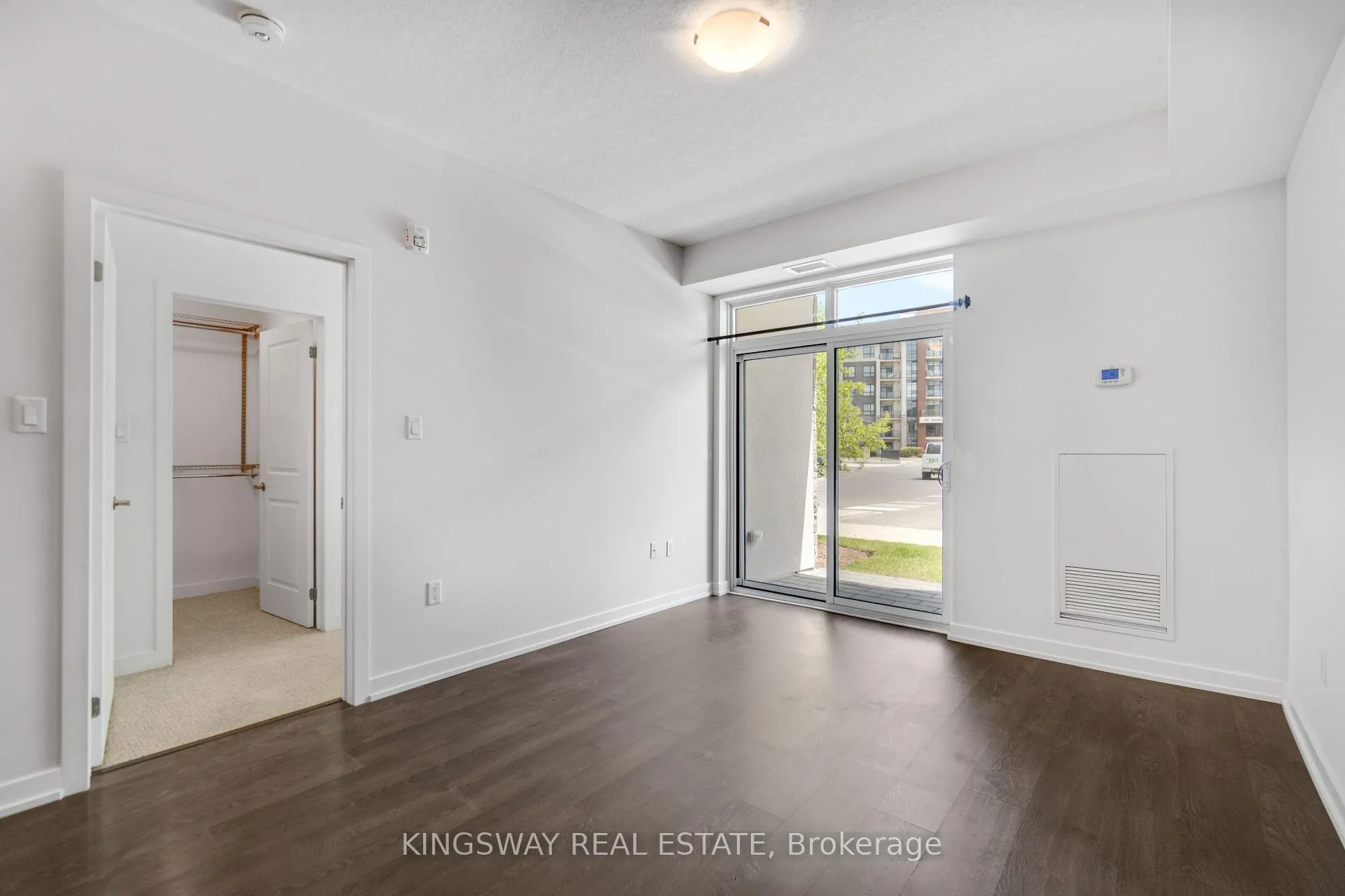 Photo 17 of Unit 109, 125 Shoreview Place, Hamilton, Lakeshore — HOMEH