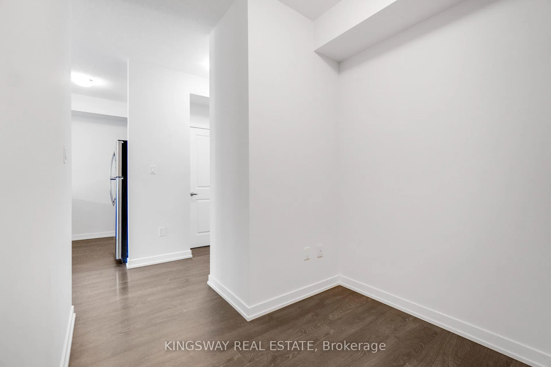 Photo 22 of Unit 109, 125 Shoreview Place, Hamilton, Lakeshore — HOMEH