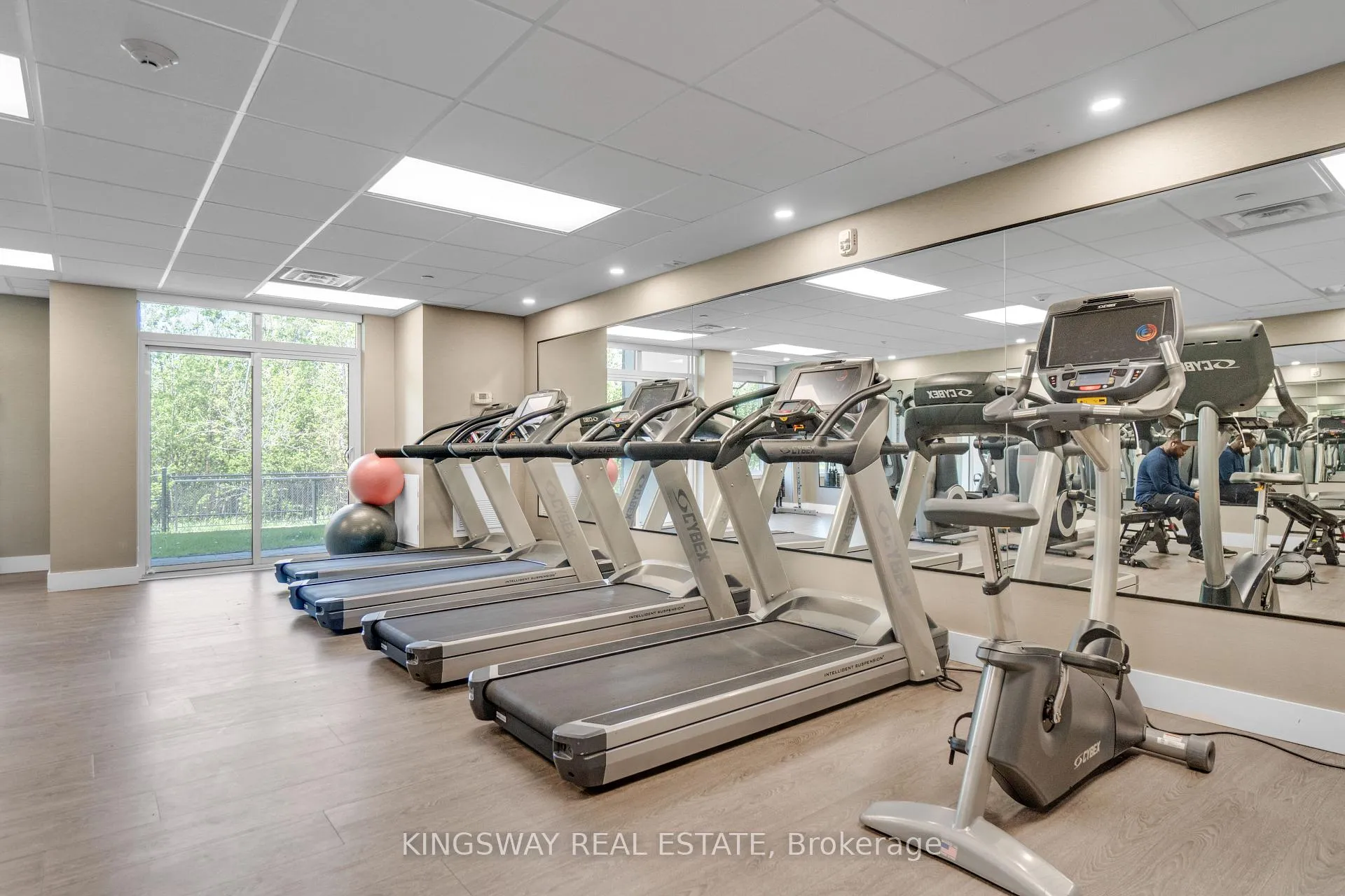 Photo 31 of Unit 109, 125 Shoreview Place, Hamilton, Lakeshore — HOMEH