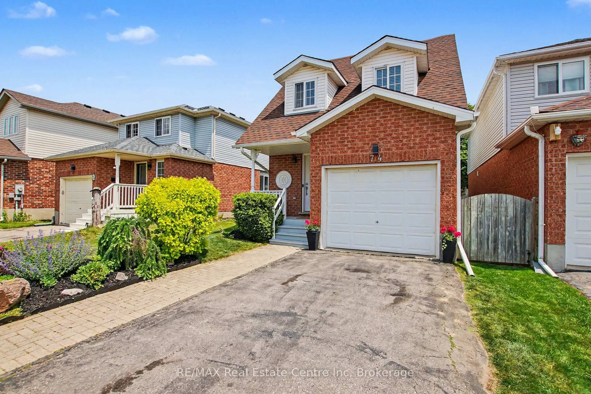 Photo 3 of 74 Activa Avenue, Kitchener — HOMEH