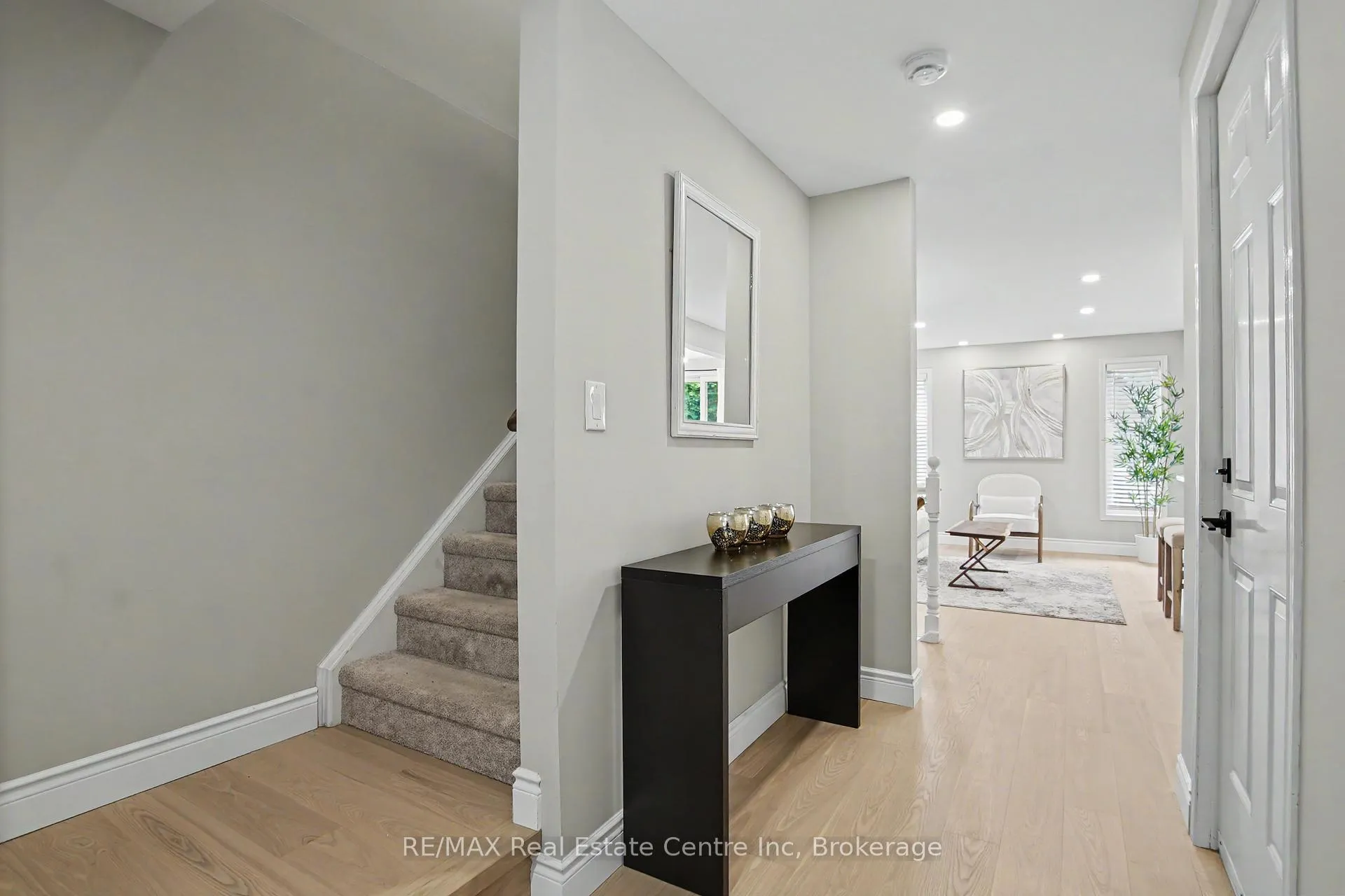 Photo 8 of 74 Activa Avenue, Kitchener — HOMEH