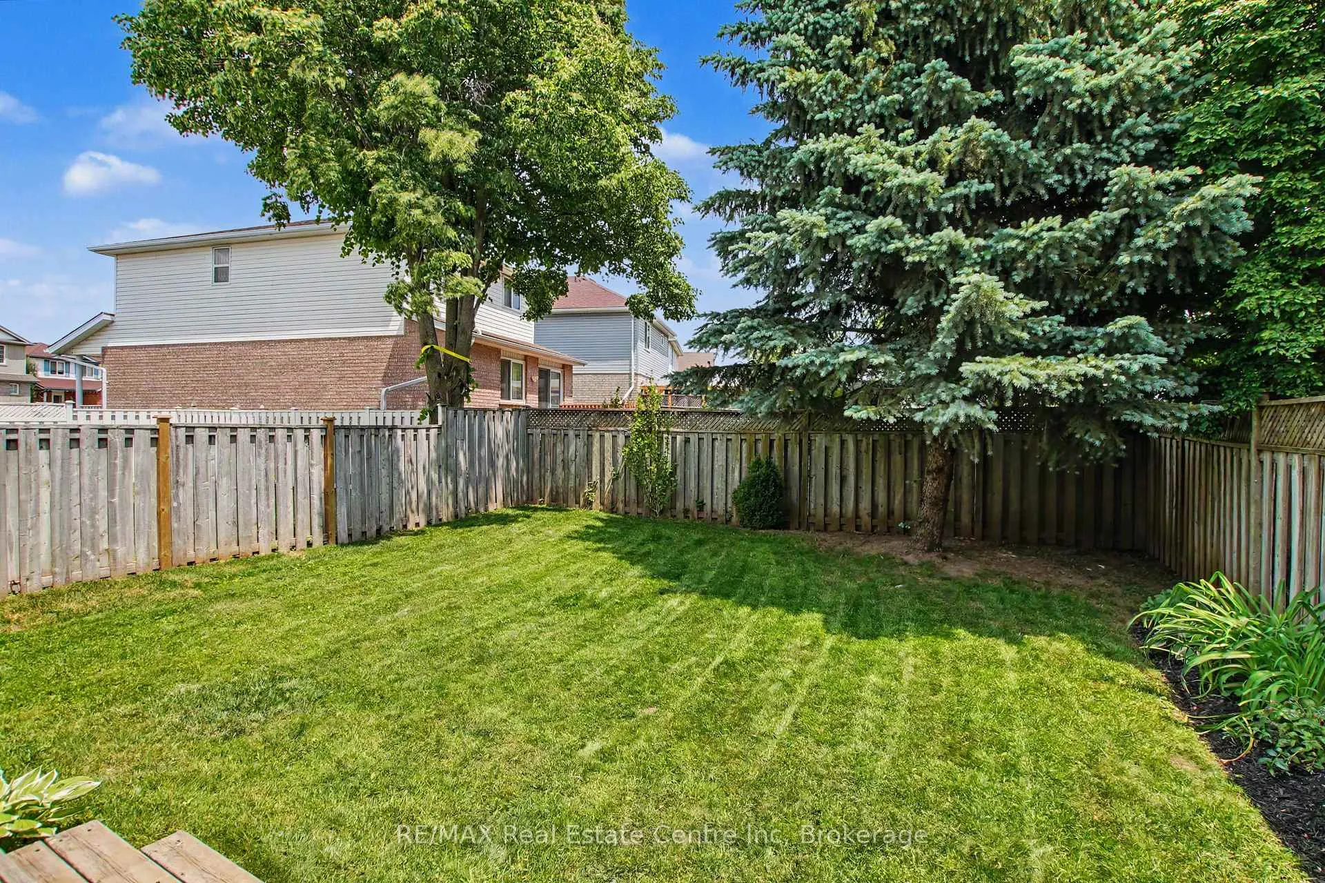 Photo 34 of 74 Activa Avenue, Kitchener — HOMEH