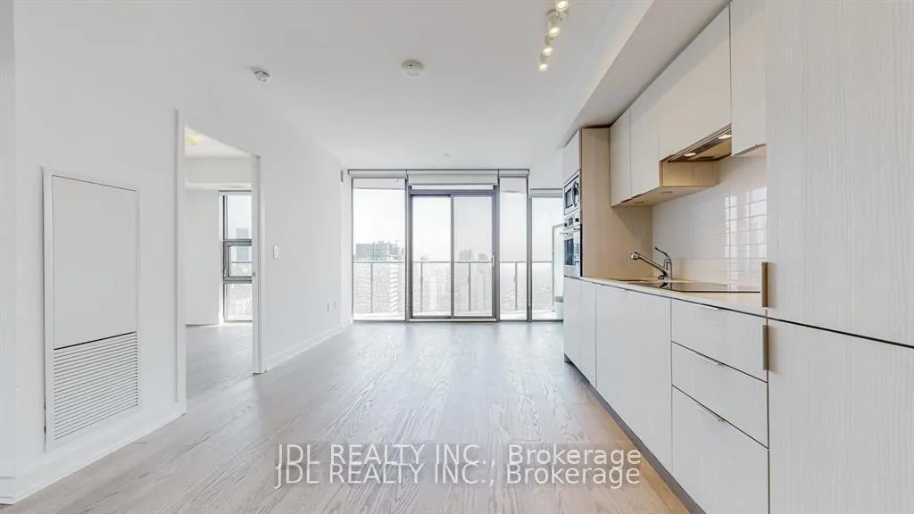Photo 4 of Unit 3401, 11 Wellesley Street, Toronto, Bay Street Corridor — HOMEH