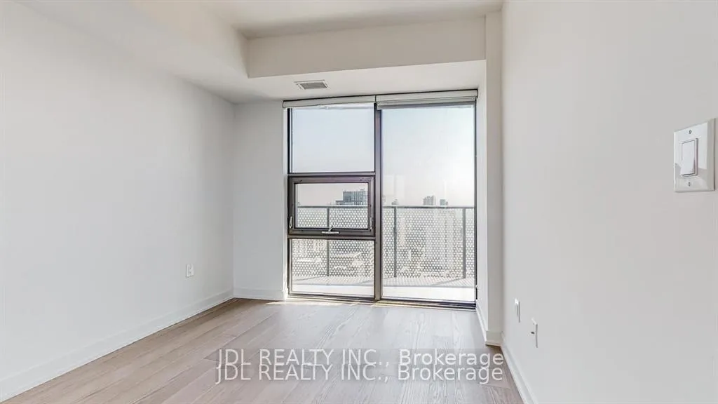 Photo 7 of Unit 3401, 11 Wellesley Street, Toronto, Bay Street Corridor — HOMEH