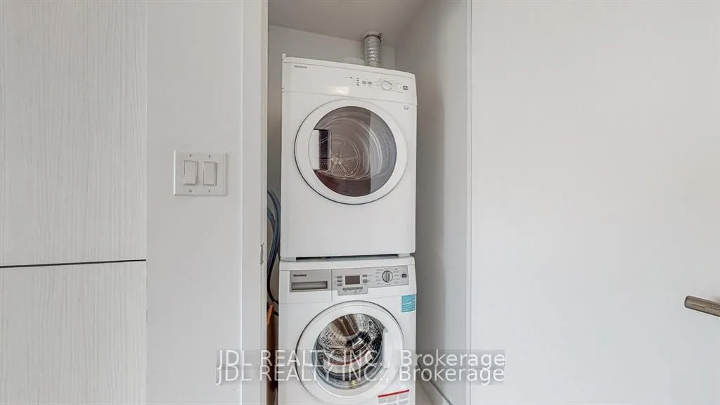 Photo 8 of Unit 3401, 11 Wellesley Street, Toronto, Bay Street Corridor — HOMEH