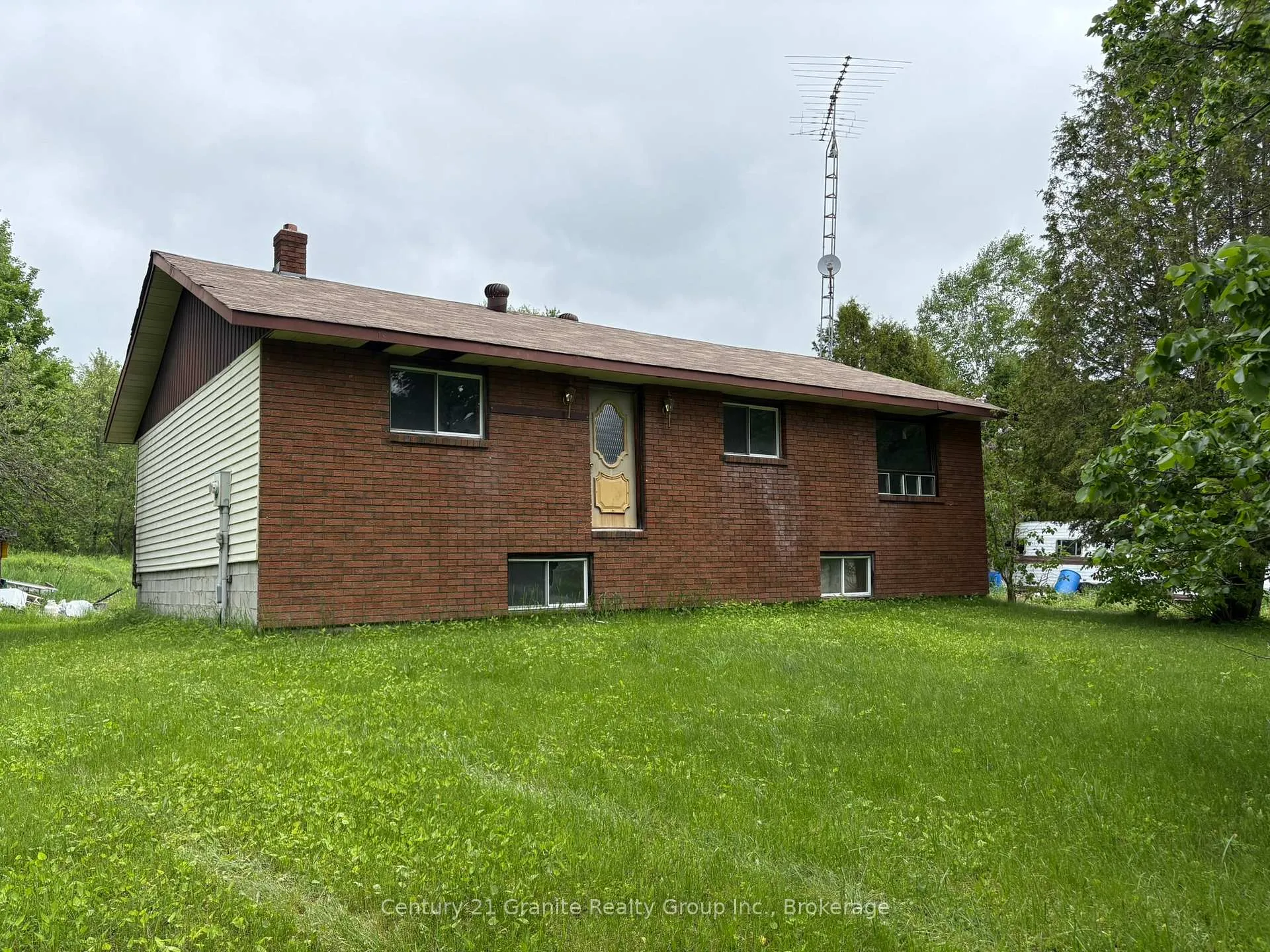 Photo 1 of 577 Lakeview Road, Bancroft, Dungannon Ward — HOMEH