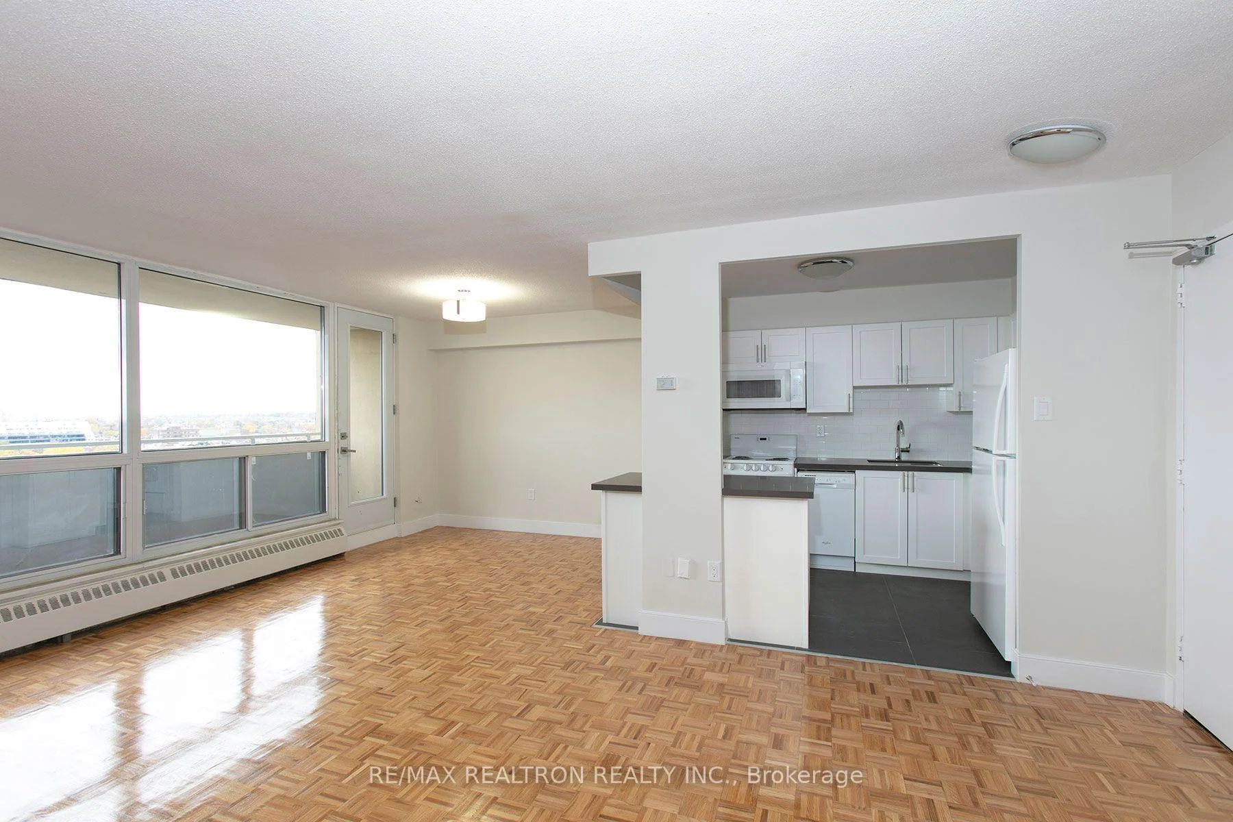 Photo 21 of Unit 710, 666 Spadina Avenue, Toronto, University — HOMEH
