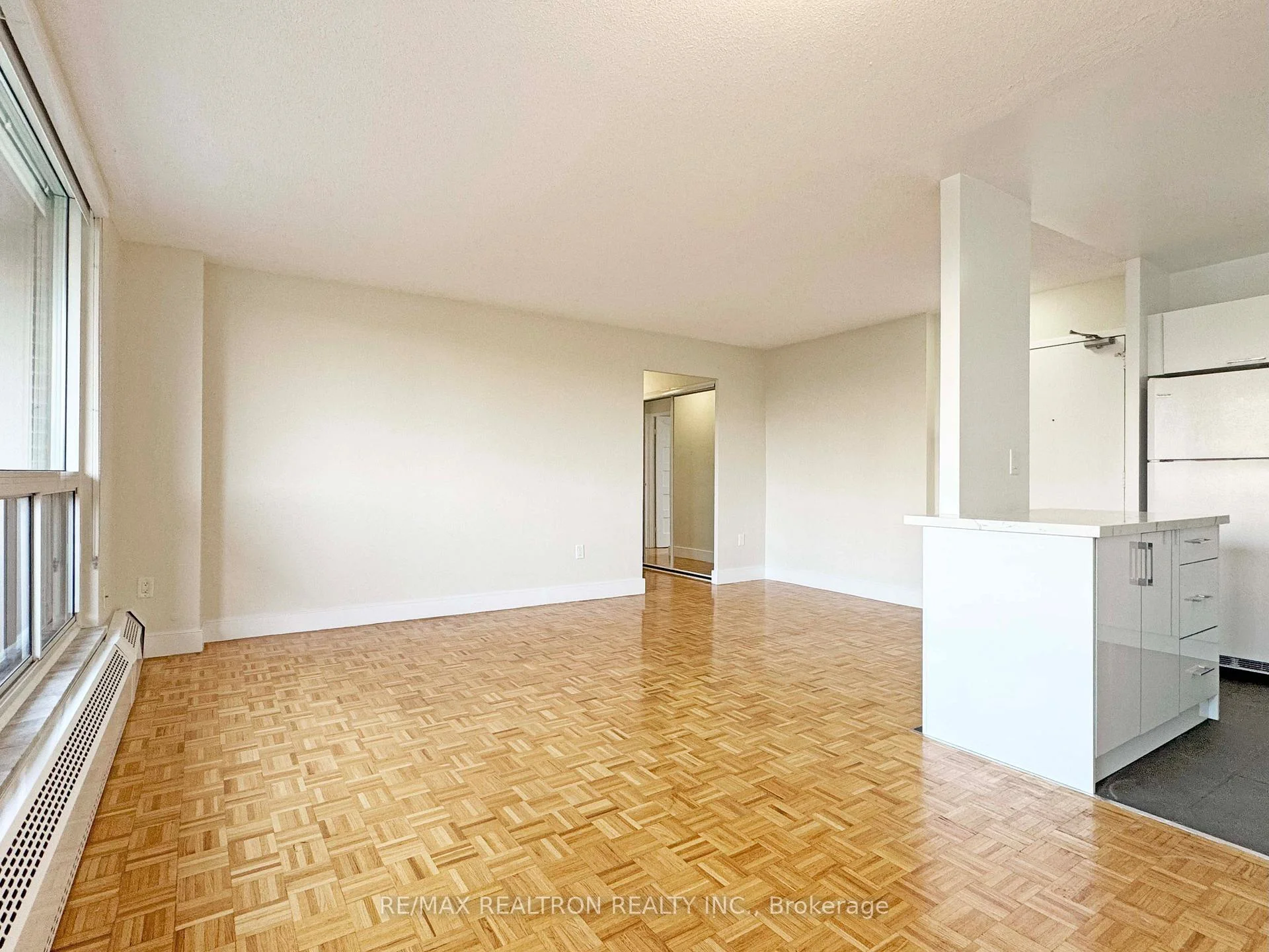 Photo 22 of Unit 710, 666 Spadina Avenue, Toronto, University — HOMEH