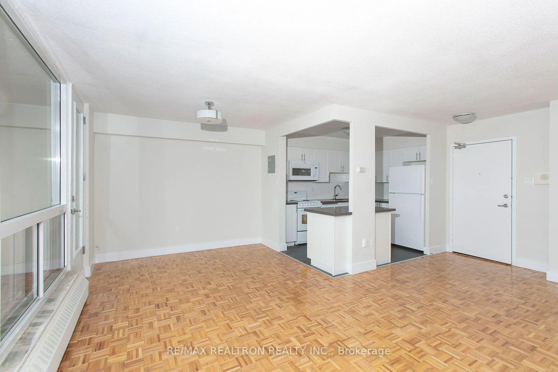 Photo 23 of Unit 710, 666 Spadina Avenue, Toronto, University — HOMEH