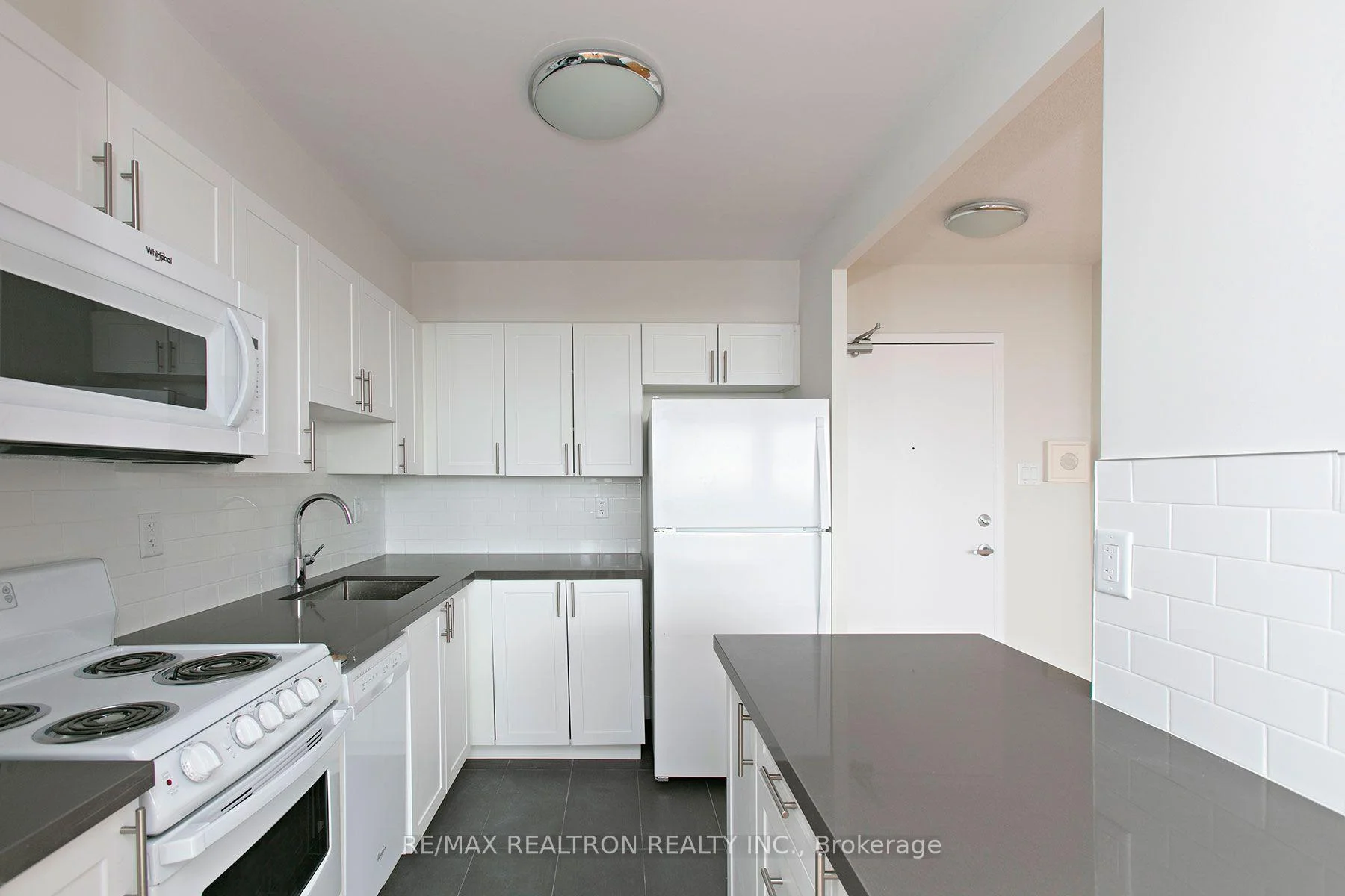 Photo 24 of Unit 710, 666 Spadina Avenue, Toronto, University — HOMEH