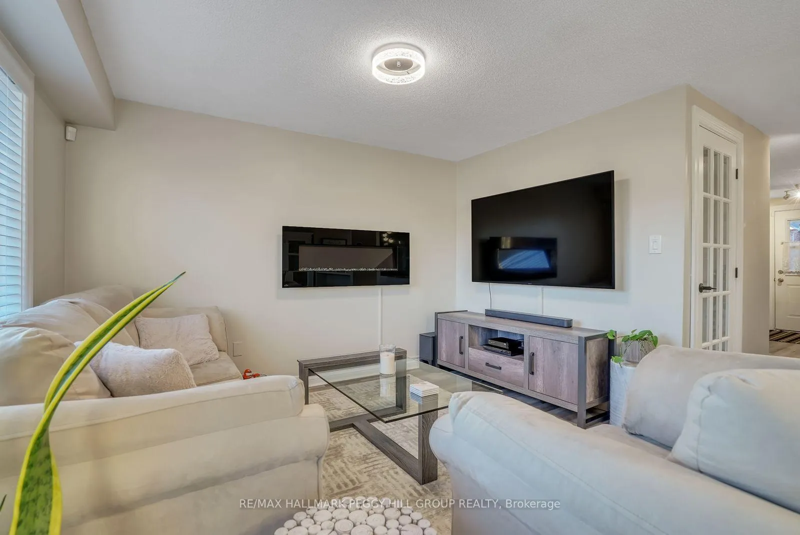 Photo 9 of 25 Bibby Court, Barrie, Holly — HOMEH