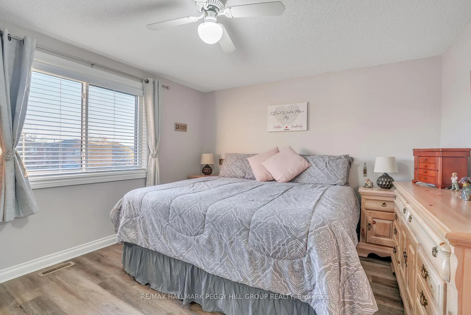 Photo 11 of 25 Bibby Court, Barrie, Holly — HOMEH