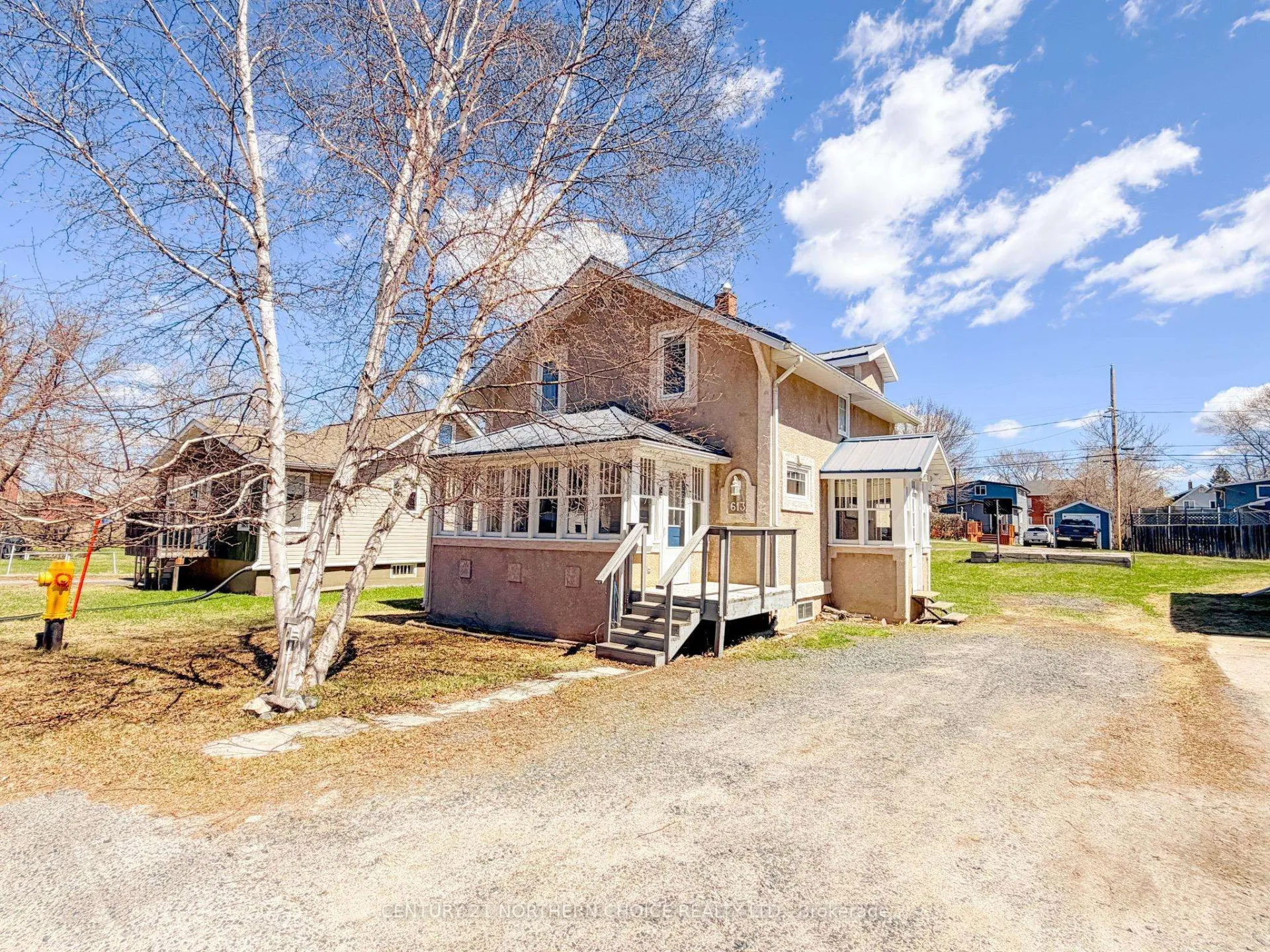 Photo 1 of 613 Fifth Avenue South, Kenora, Lakeside — HOMEH
