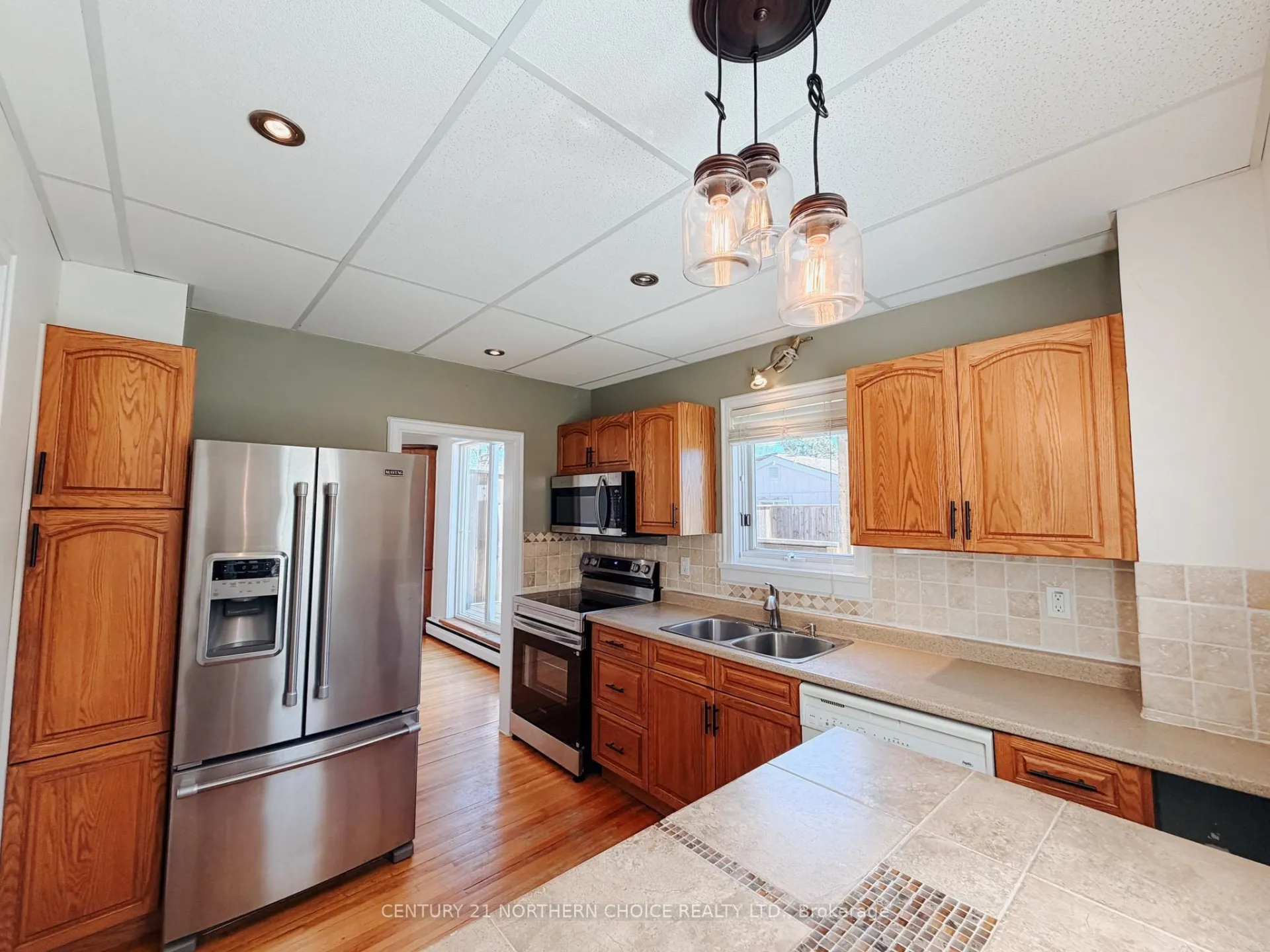 Photo 9 of 613 Fifth Avenue South, Kenora, Lakeside — HOMEH