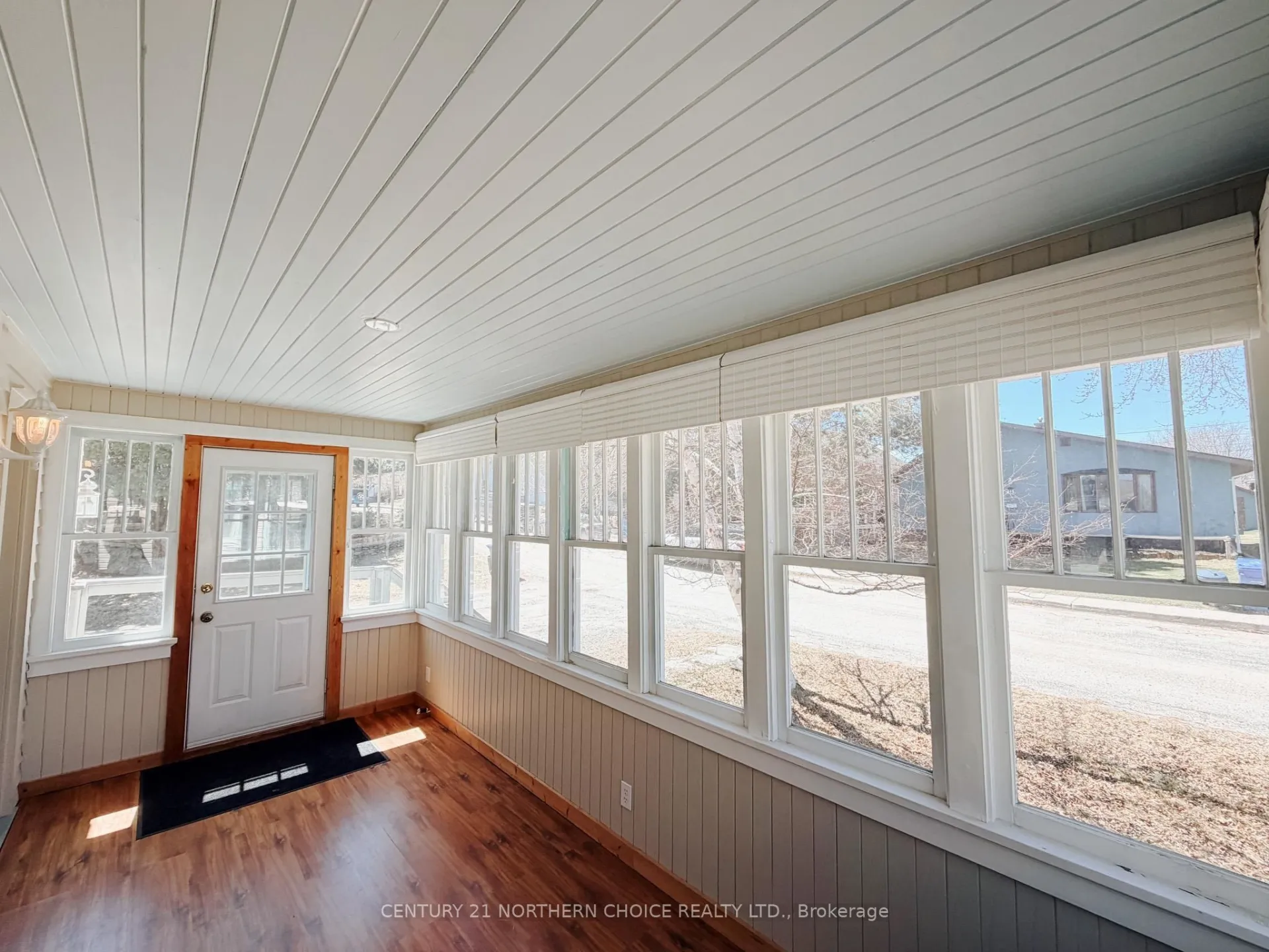 Photo 20 of 613 Fifth Avenue South, Kenora, Lakeside — HOMEH