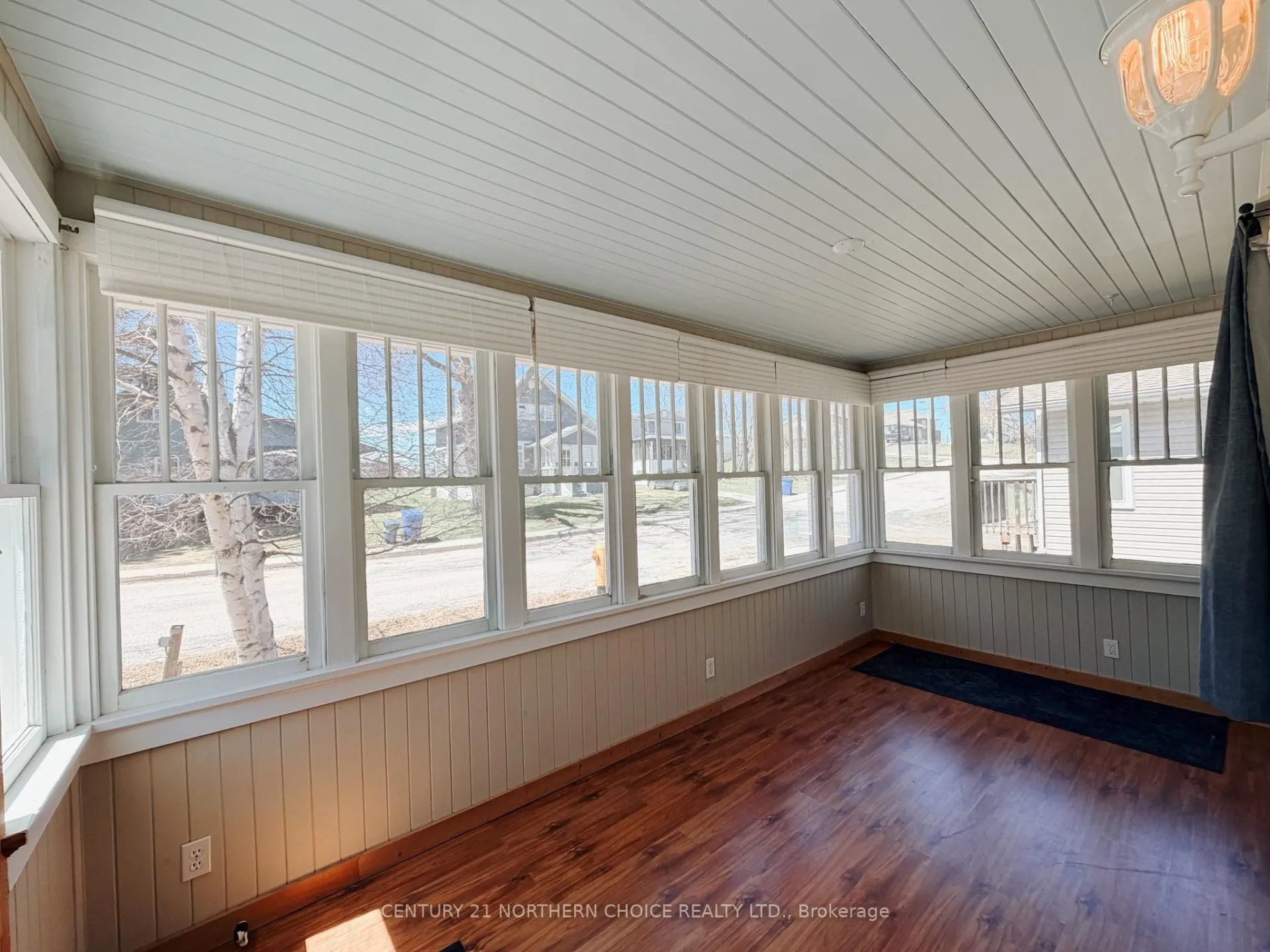 Photo 21 of 613 Fifth Avenue South, Kenora, Lakeside — HOMEH