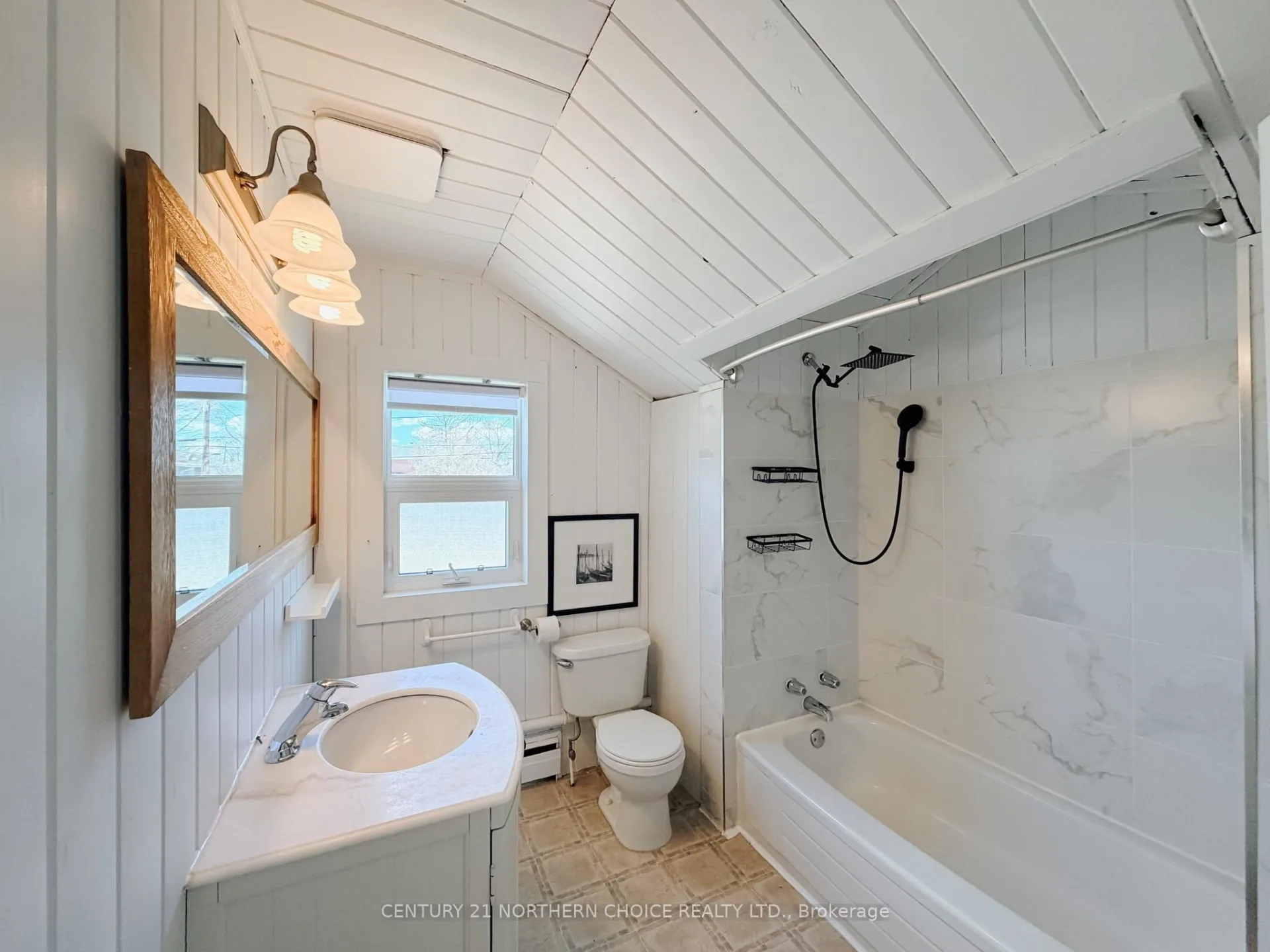 Photo 27 of 613 Fifth Avenue South, Kenora, Lakeside — HOMEH
