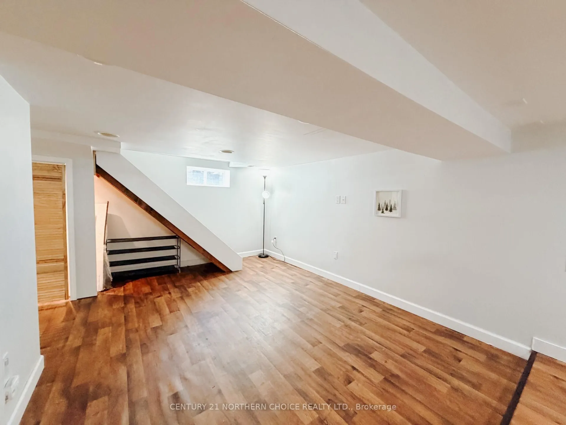 Photo 38 of 613 Fifth Avenue South, Kenora, Lakeside — HOMEH