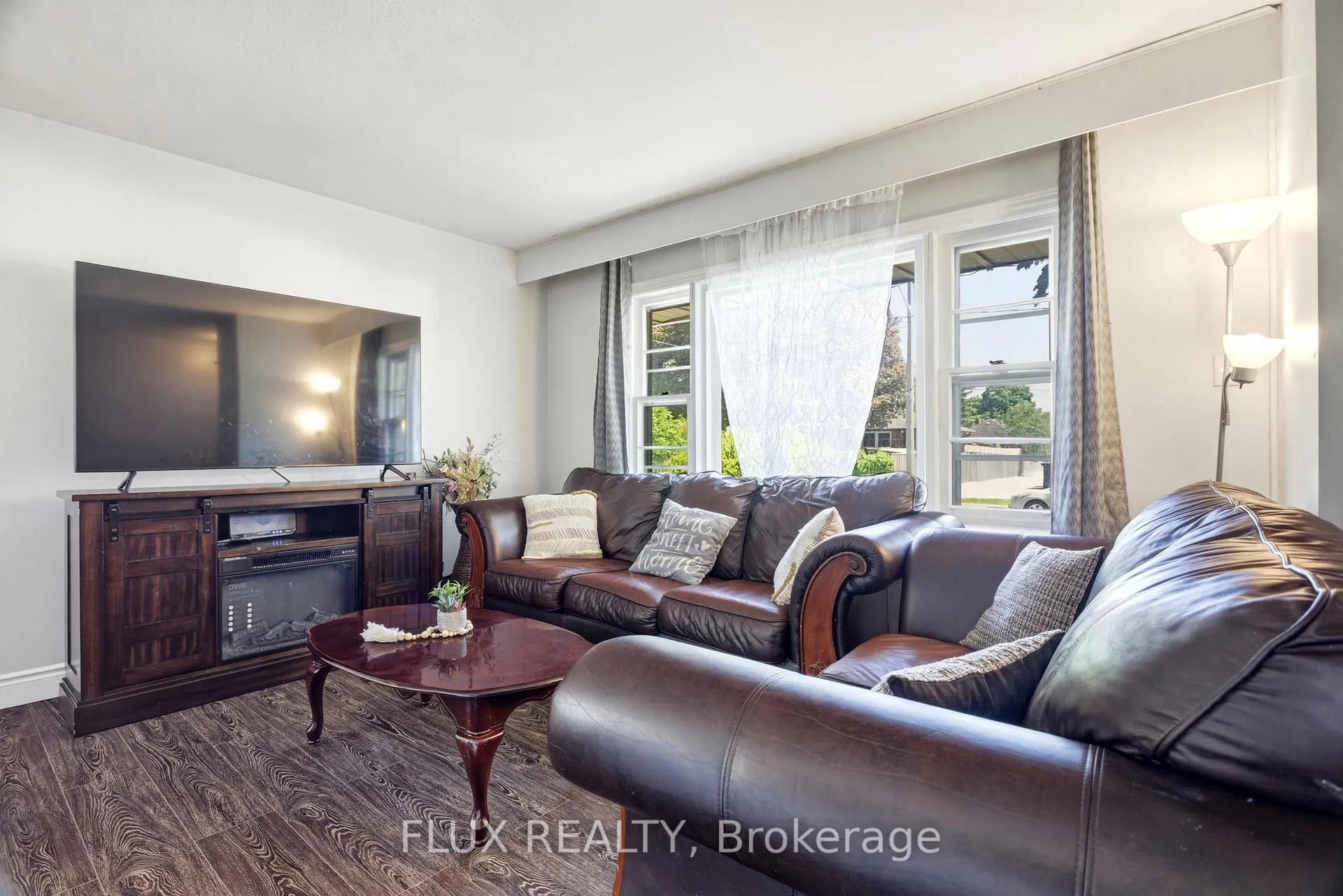 Photo 8 of 32 Close Avenue, Cambridge, Christopher-Champlain — HOMEH