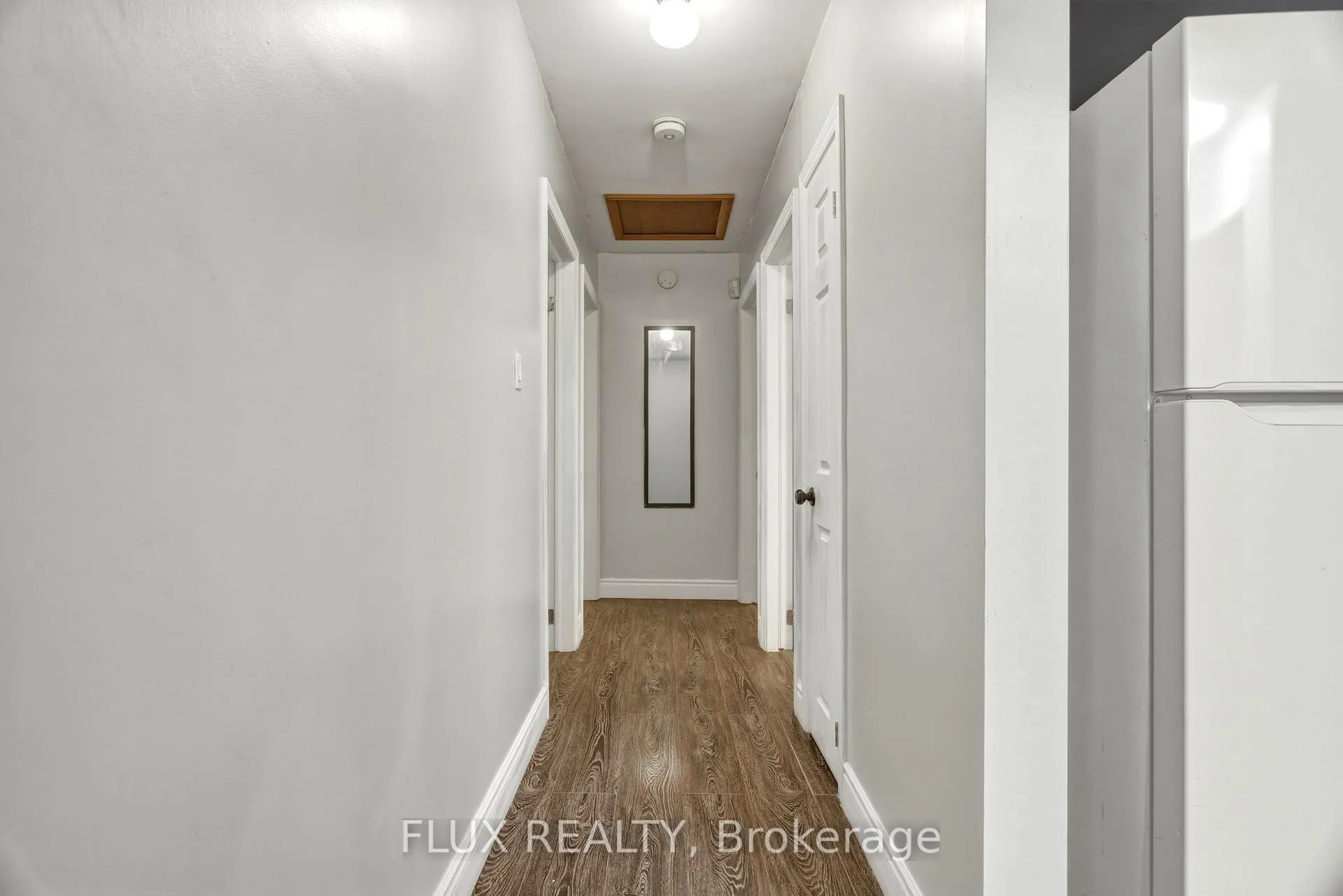Photo 20 of 32 Close Avenue, Cambridge, Christopher-Champlain — HOMEH