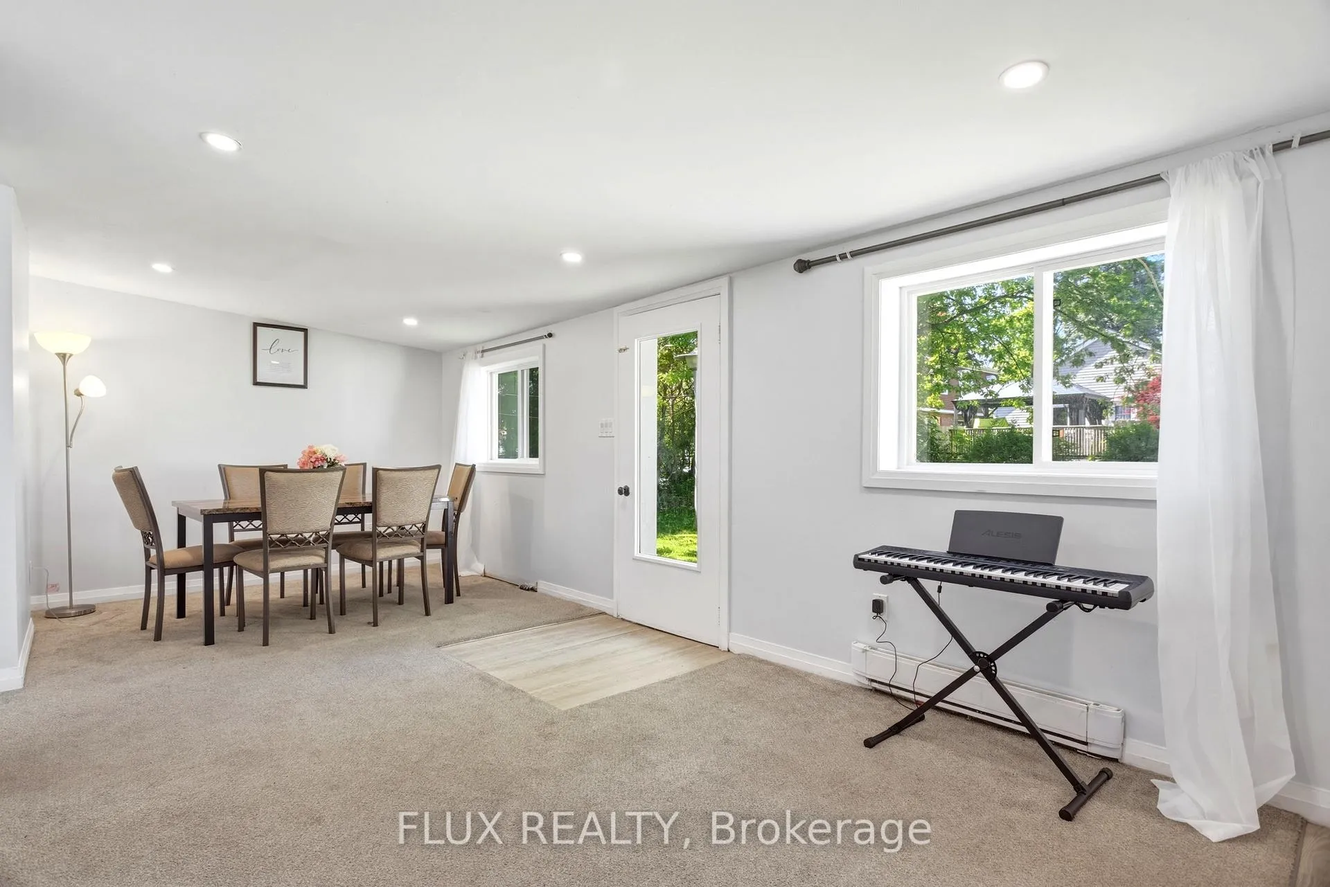 Photo 29 of 32 Close Avenue, Cambridge, Christopher-Champlain — HOMEH