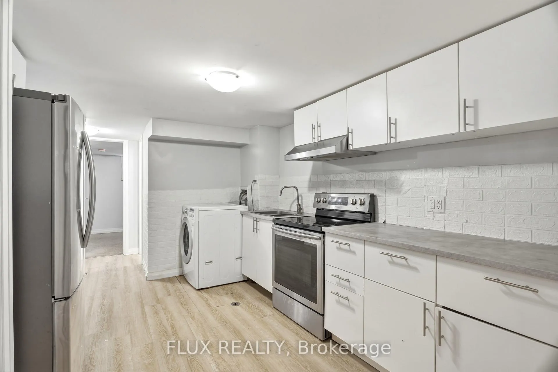 Photo 33 of 32 Close Avenue, Cambridge, Christopher-Champlain — HOMEH