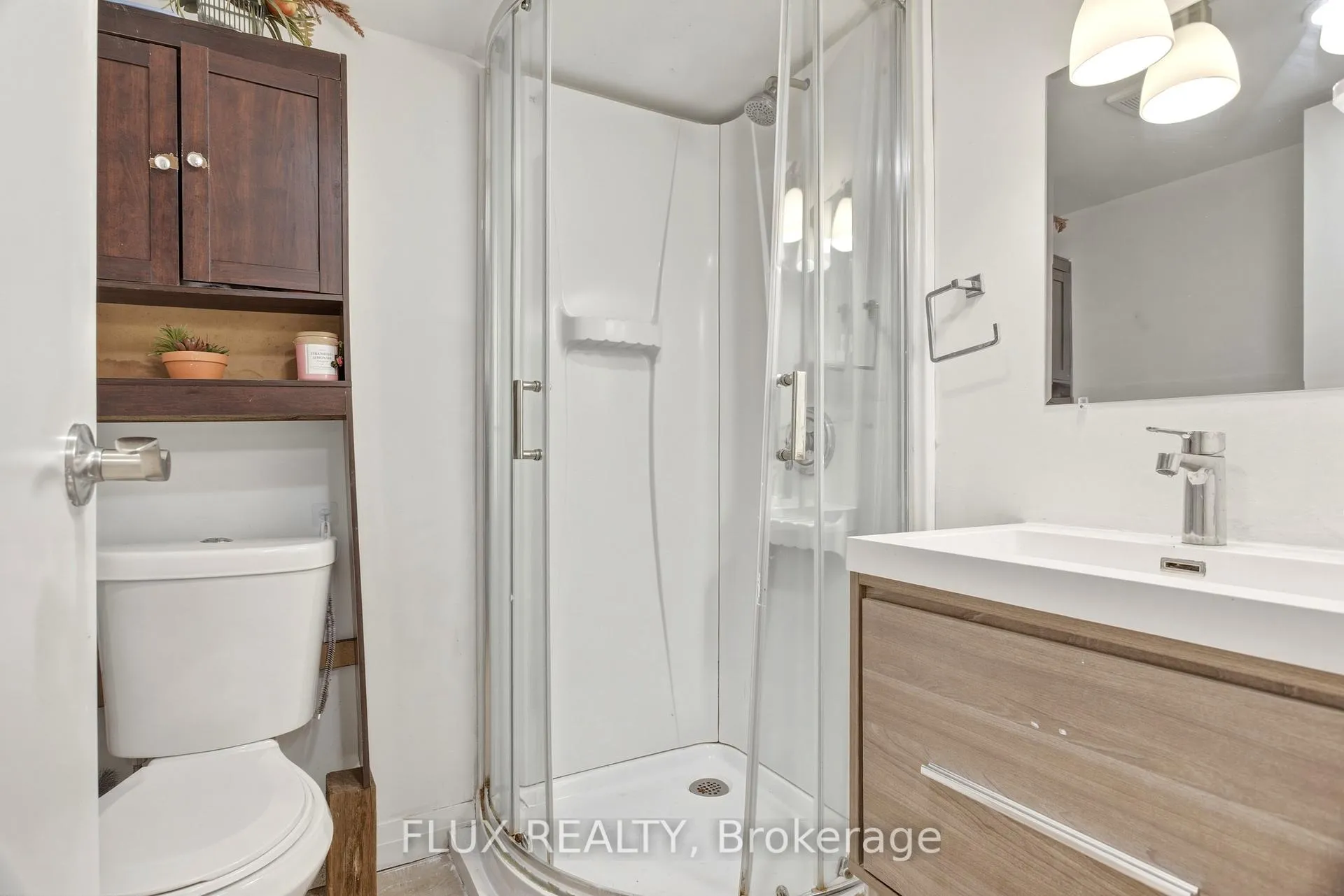 Photo 35 of 32 Close Avenue, Cambridge, Christopher-Champlain — HOMEH
