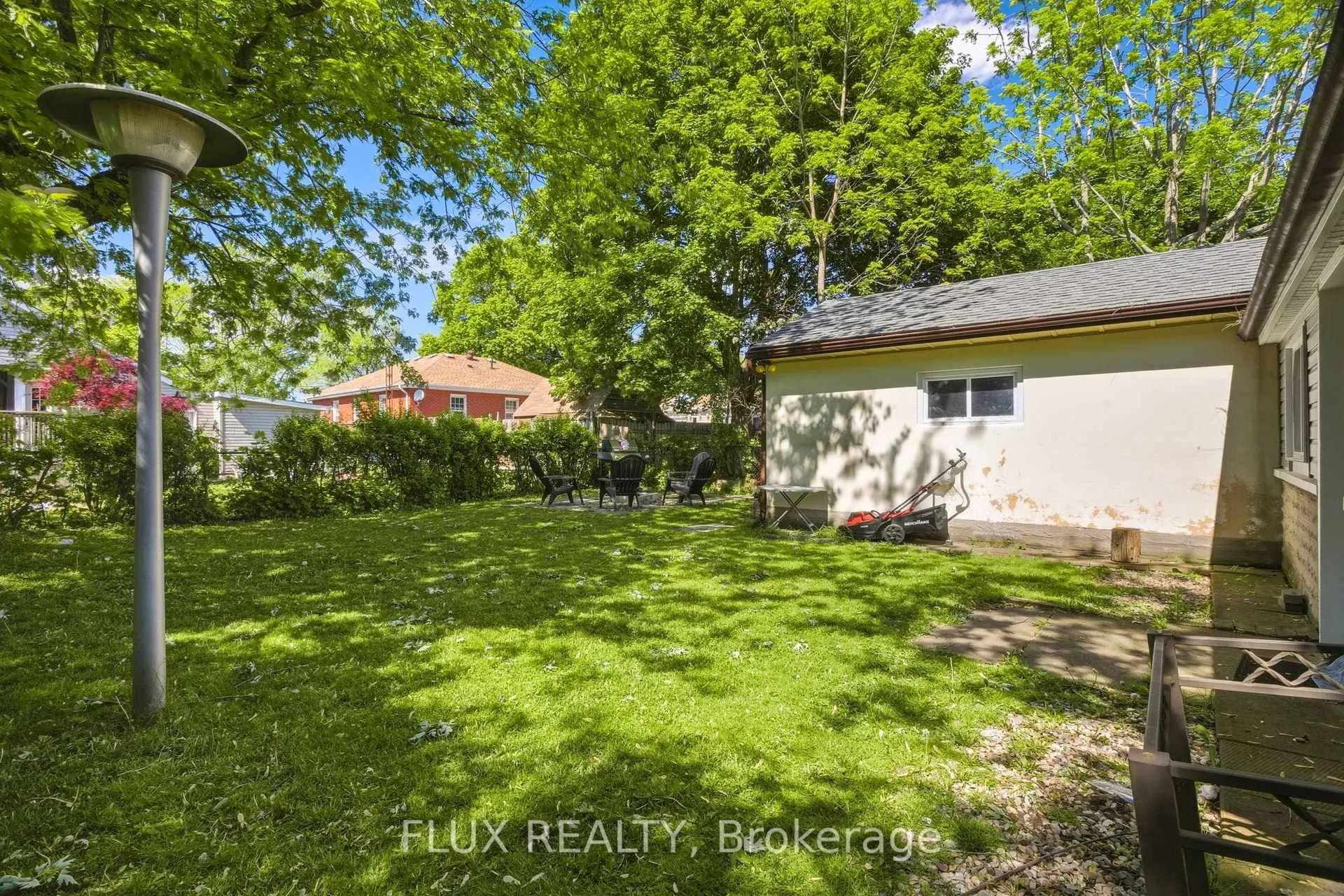 Photo 43 of 32 Close Avenue, Cambridge, Christopher-Champlain — HOMEH