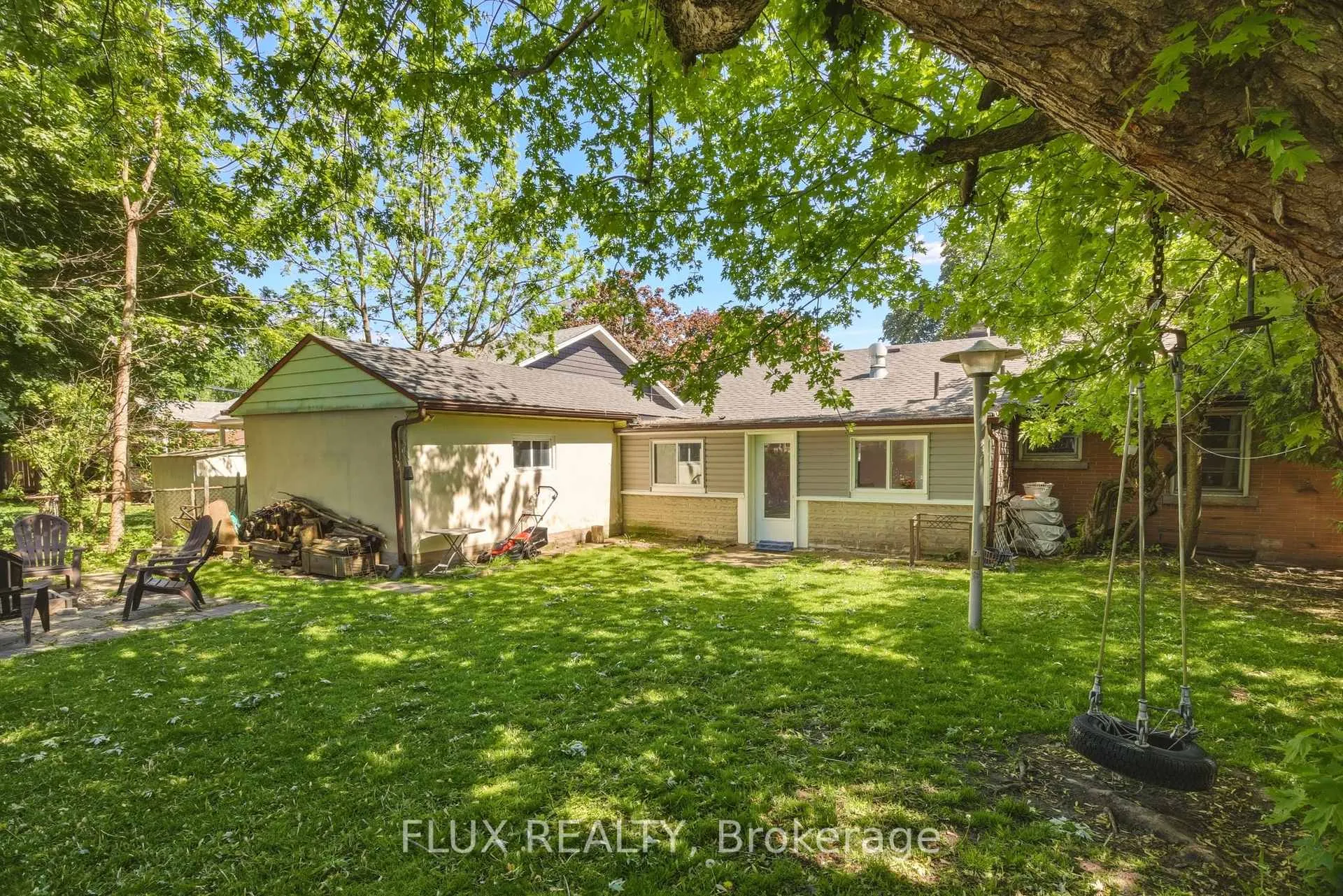 Photo 44 of 32 Close Avenue, Cambridge, Christopher-Champlain — HOMEH