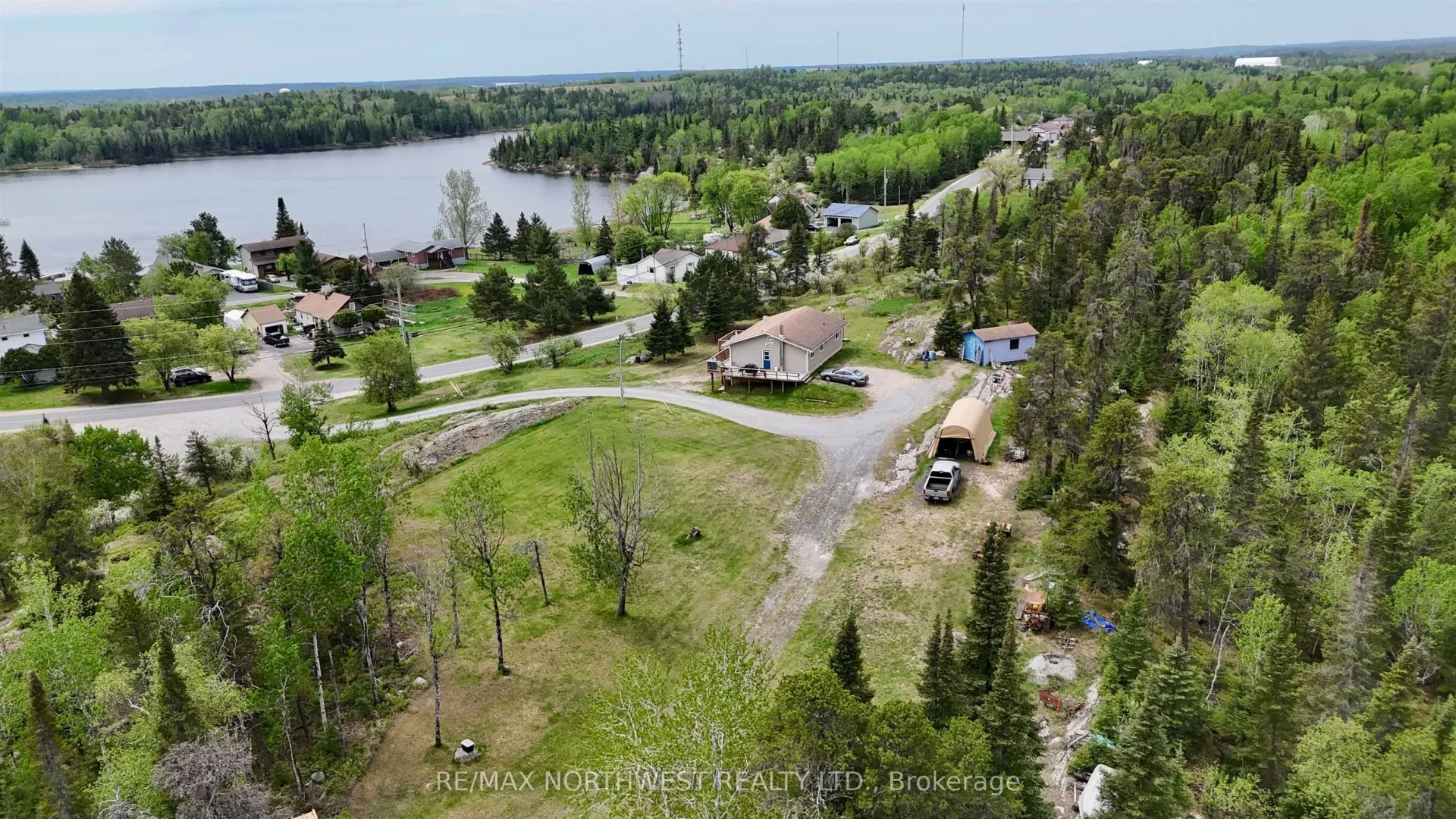 Photo 3 of 232 Rabbit Lake Road, Kenora, Rabbit Lake — HOMEH