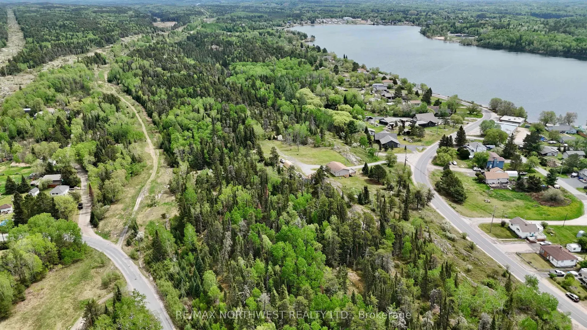 Photo 4 of 232 Rabbit Lake Road, Kenora, Rabbit Lake — HOMEH