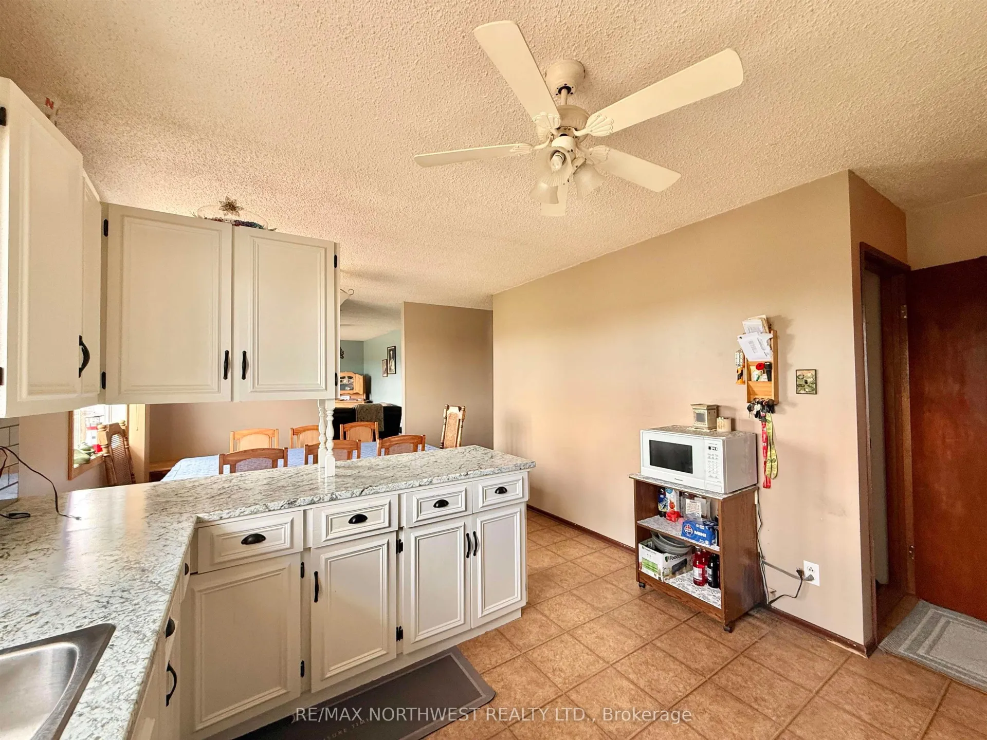 Photo 7 of 232 Rabbit Lake Road, Kenora, Rabbit Lake — HOMEH
