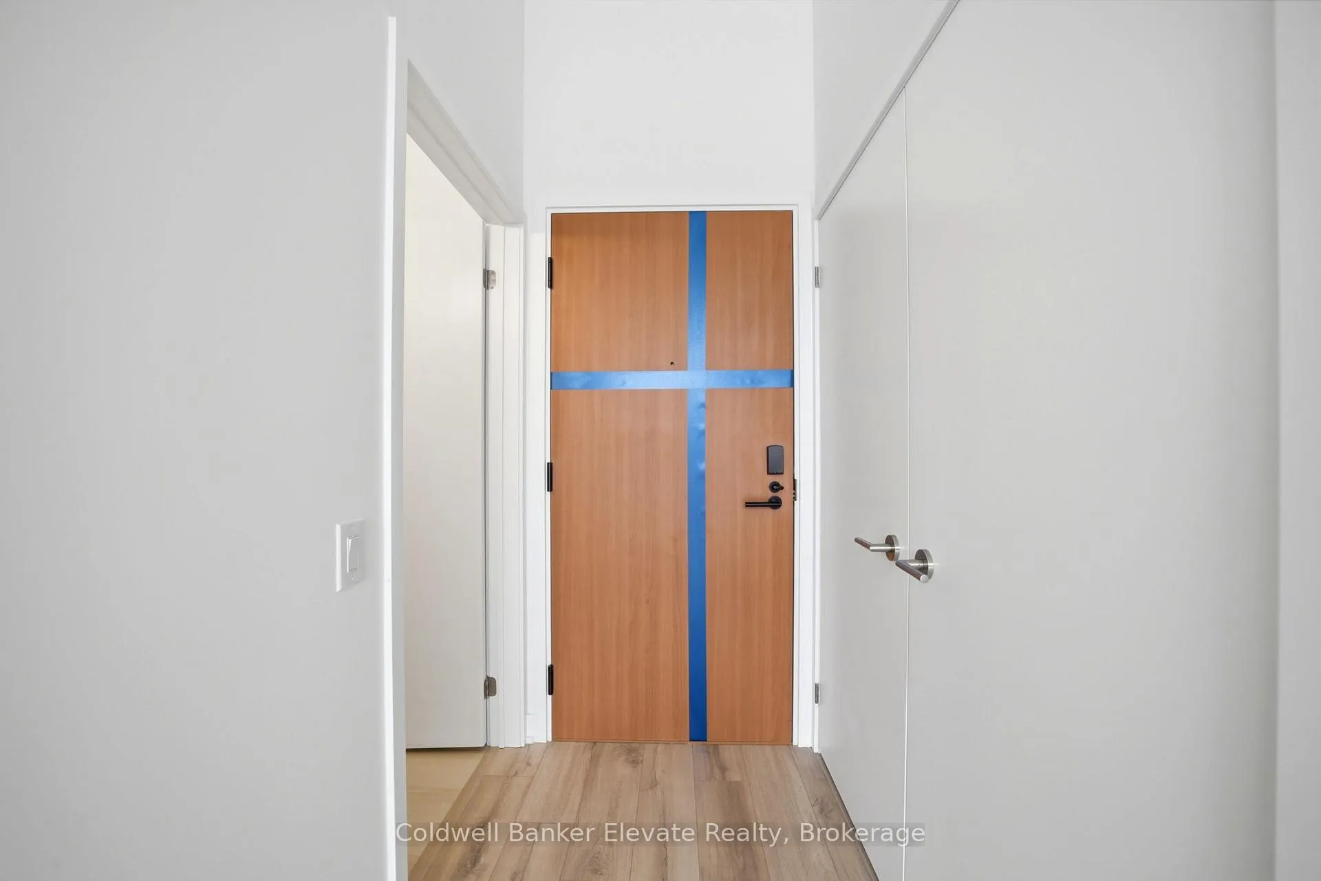 Photo 4 of Unit 102, 1660 Bloor Street W, Toronto, High Park North — HOMEH