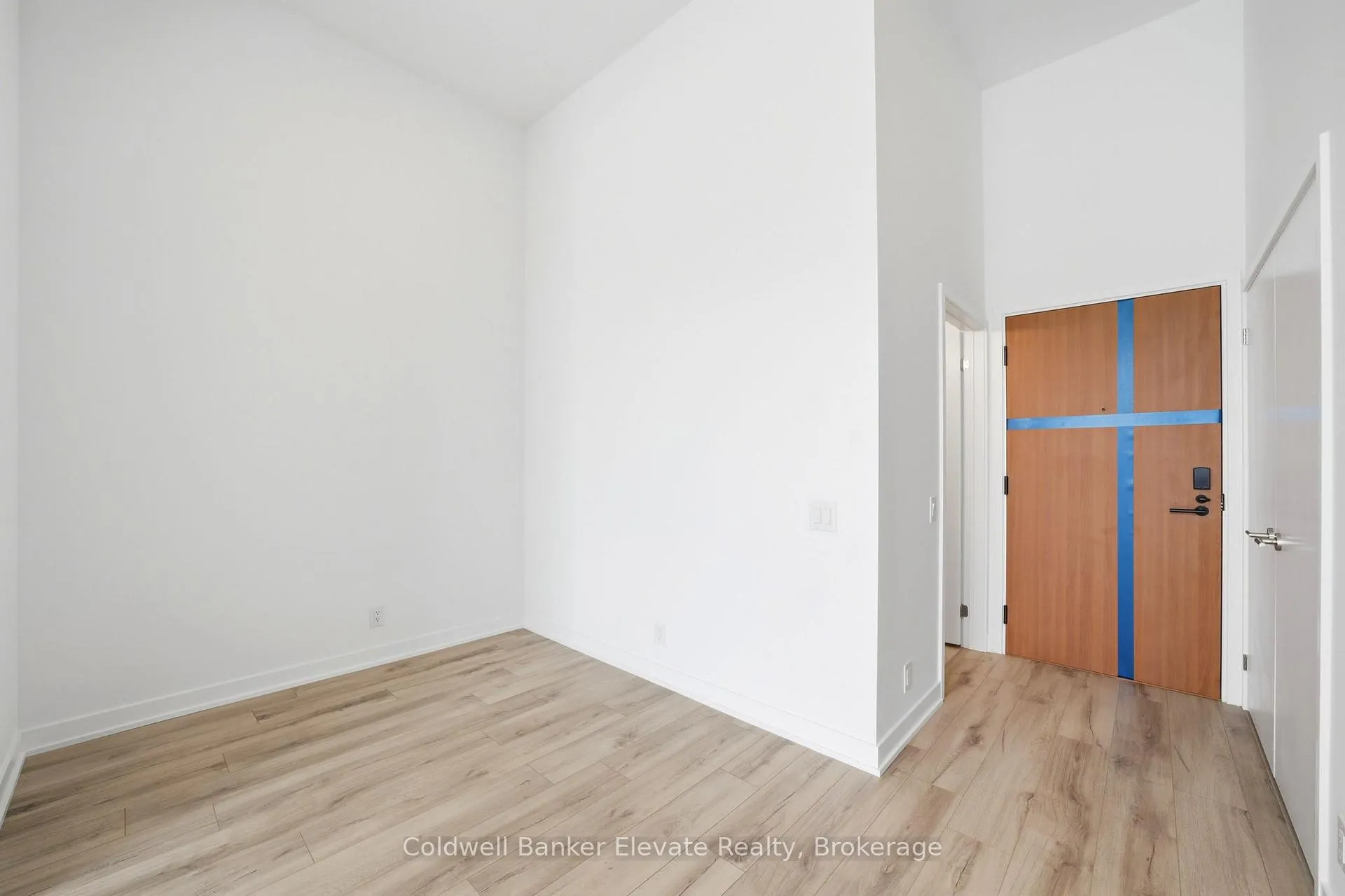 Photo 5 of Unit 102, 1660 Bloor Street W, Toronto, High Park North — HOMEH