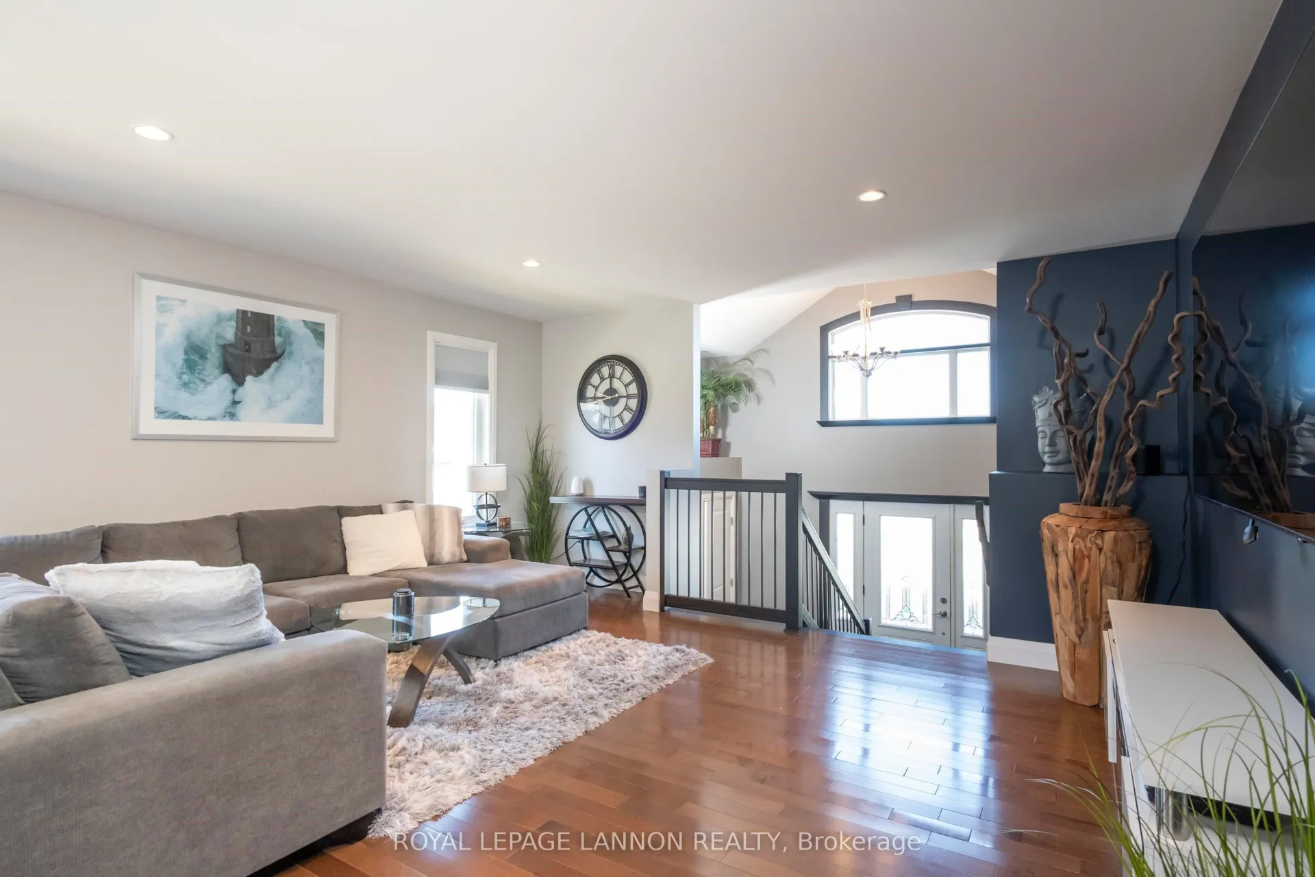 Photo 7 of 218 Sunflower Street, Thunder Bay, John Street North — HOMEH