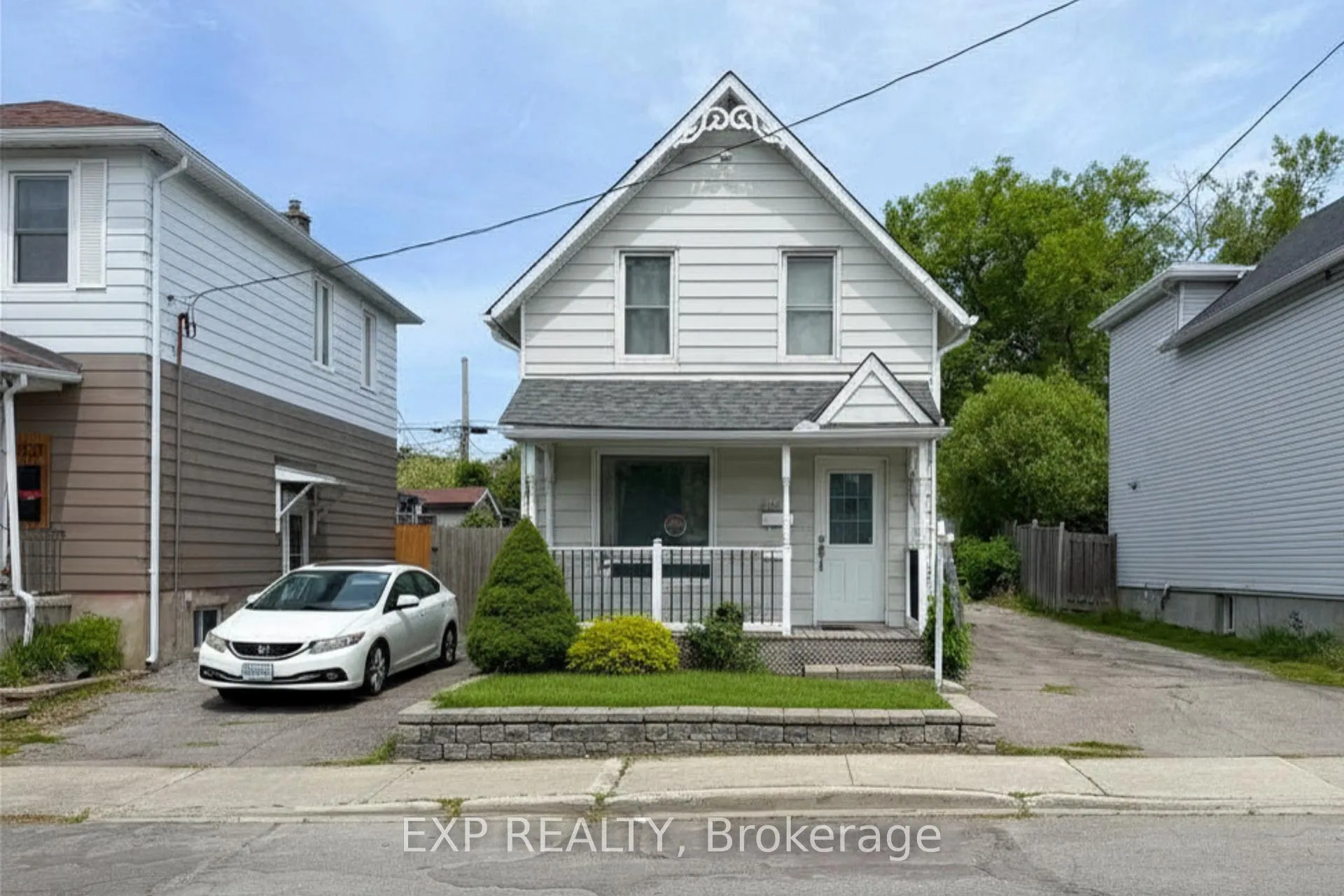 Photo 1 of 323 Montfort Street, Ottawa, Vanier — HOMEH