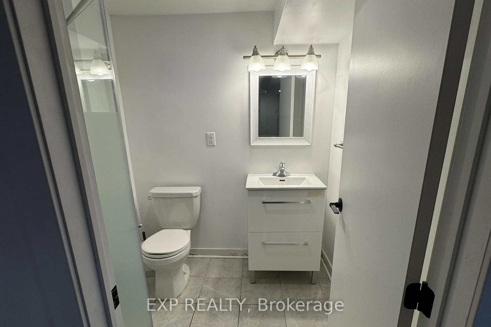 Photo 20 of 323 Montfort Street, Ottawa, Vanier — HOMEH