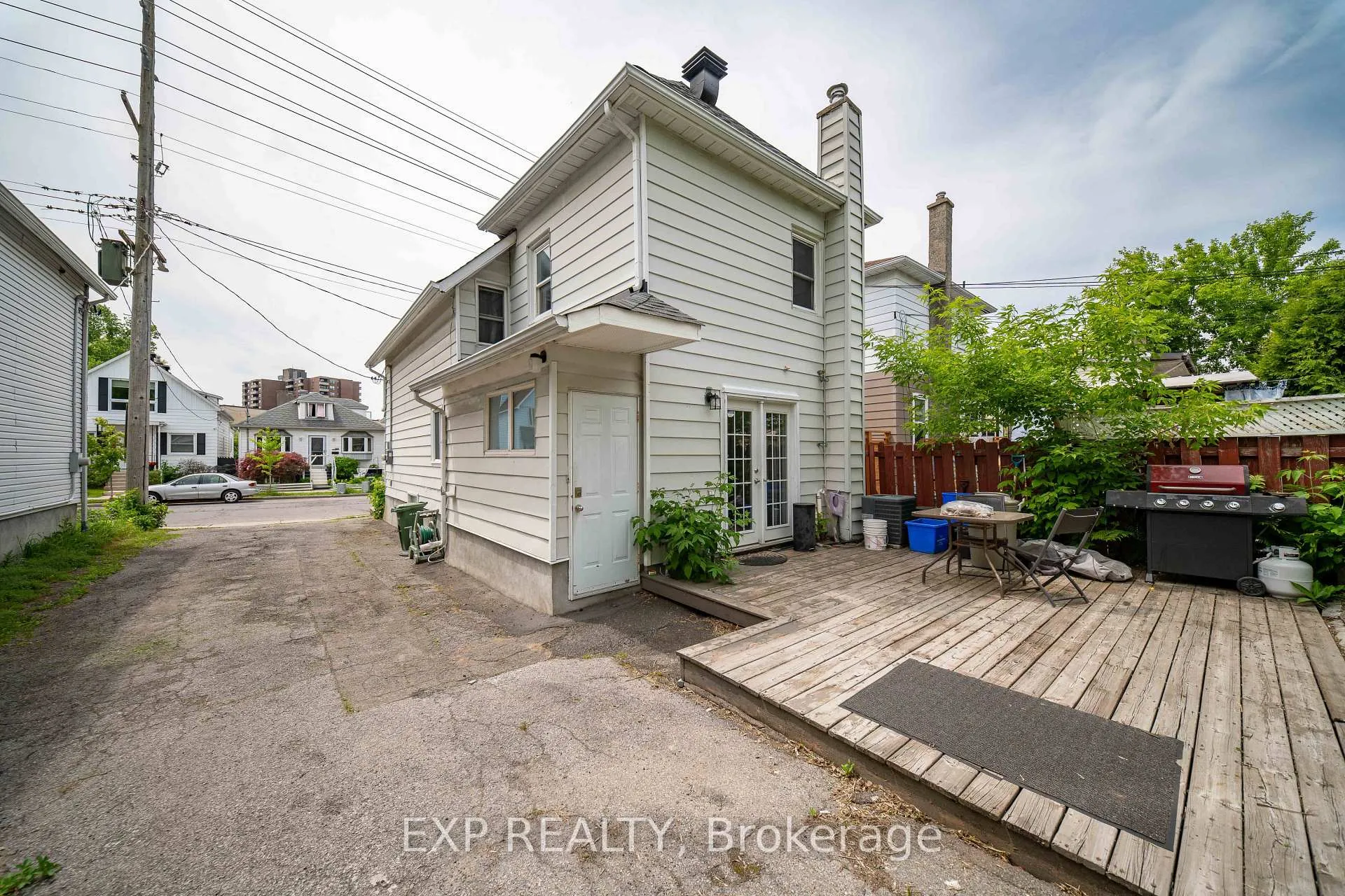 Photo 24 of 323 Montfort Street, Ottawa, Vanier — HOMEH