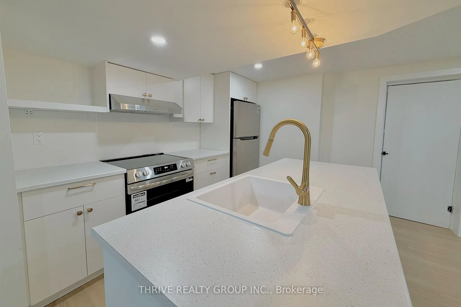 Photo 4 of Unit Lower, 444 Ridgewood Crescent, London, South D — HOMEH