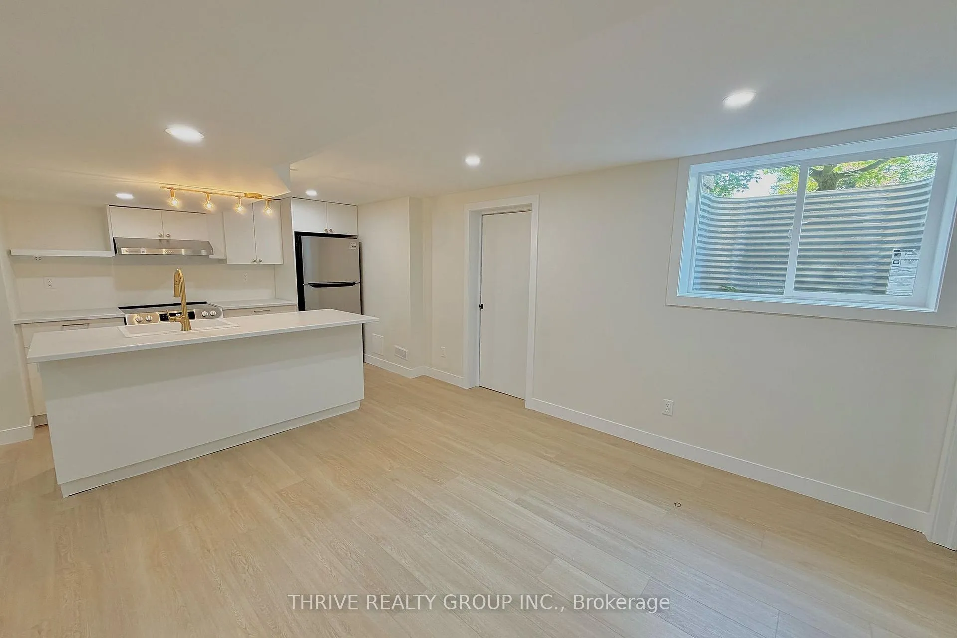 Photo 8 of Unit Lower, 444 Ridgewood Crescent, London, South D — HOMEH