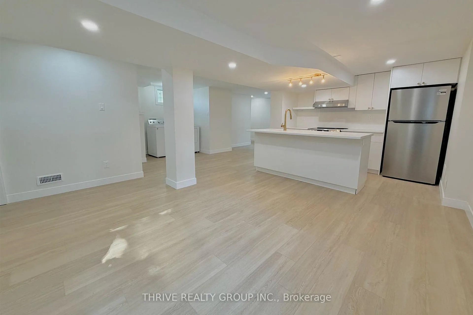 Photo 9 of Unit Lower, 444 Ridgewood Crescent, London, South D — HOMEH